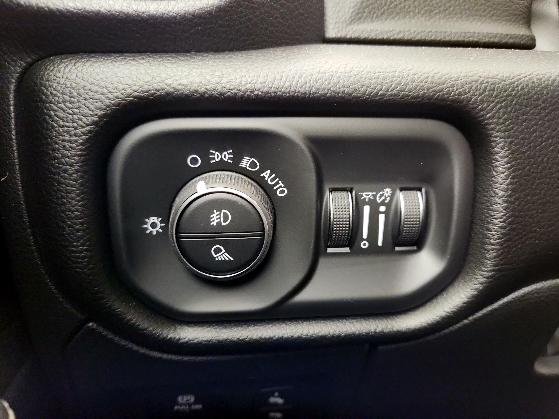 Thumbnail: 2022 RAM 1500 - 13