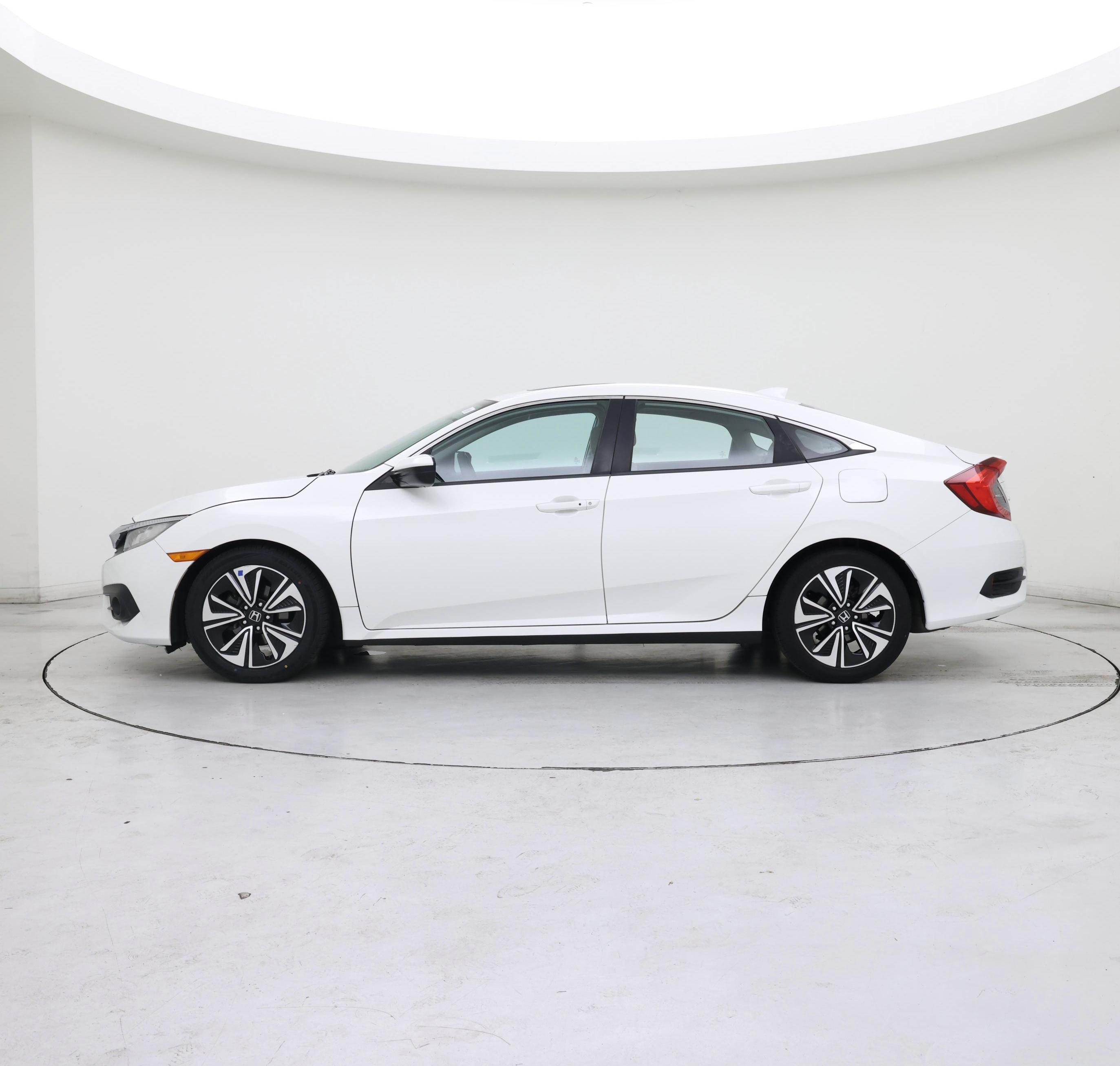 Thumbnail: 2017 Honda Civic - 3