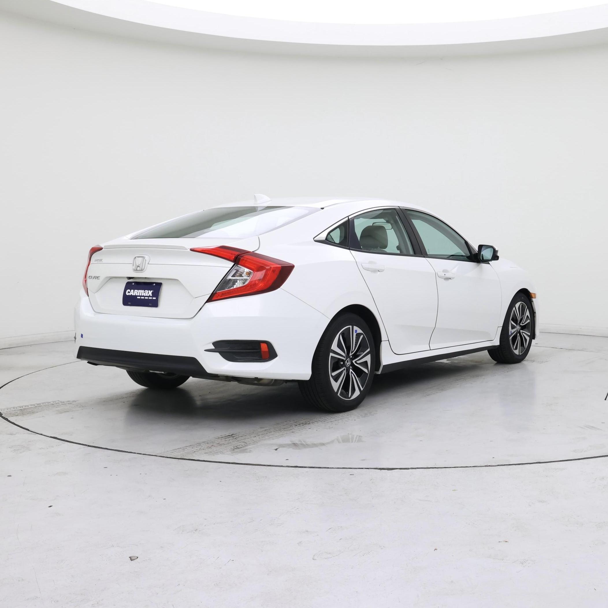 Thumbnail: 2017 Honda Civic - 8