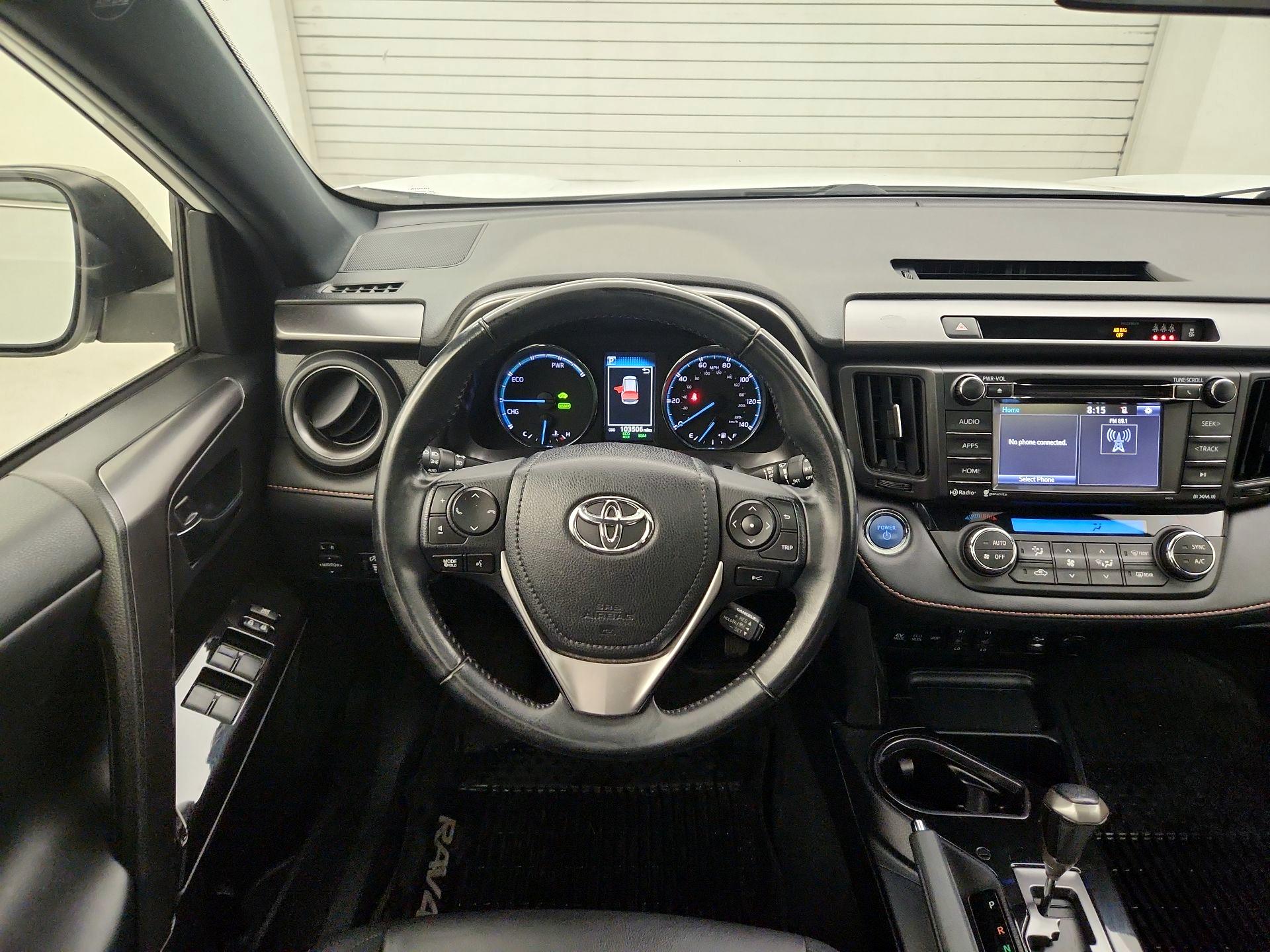 Thumbnail: 2018 Toyota RAV4 - 10