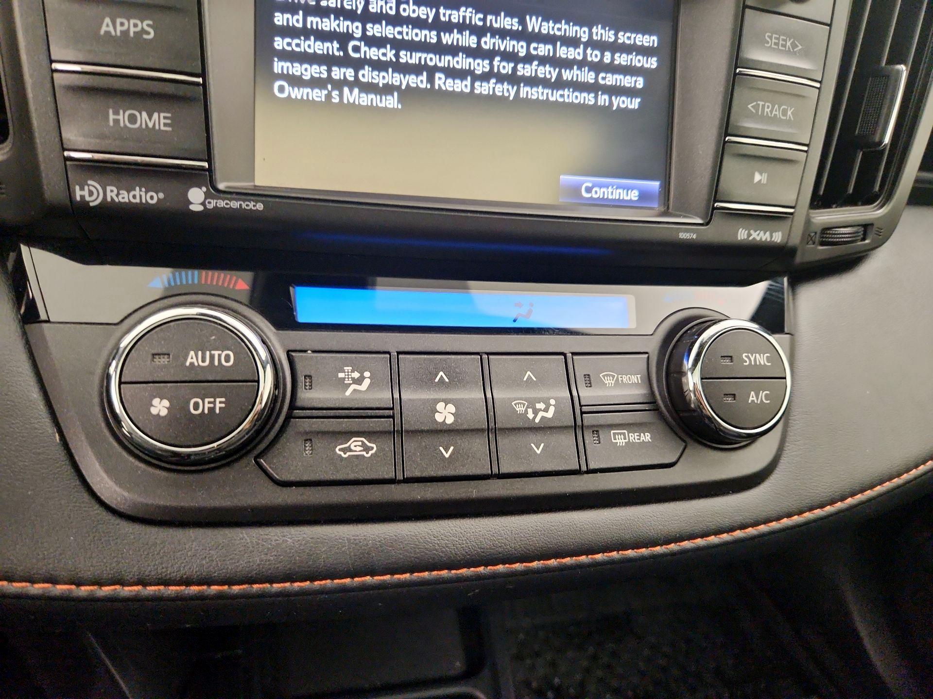 Thumbnail: 2018 Toyota RAV4 - 16