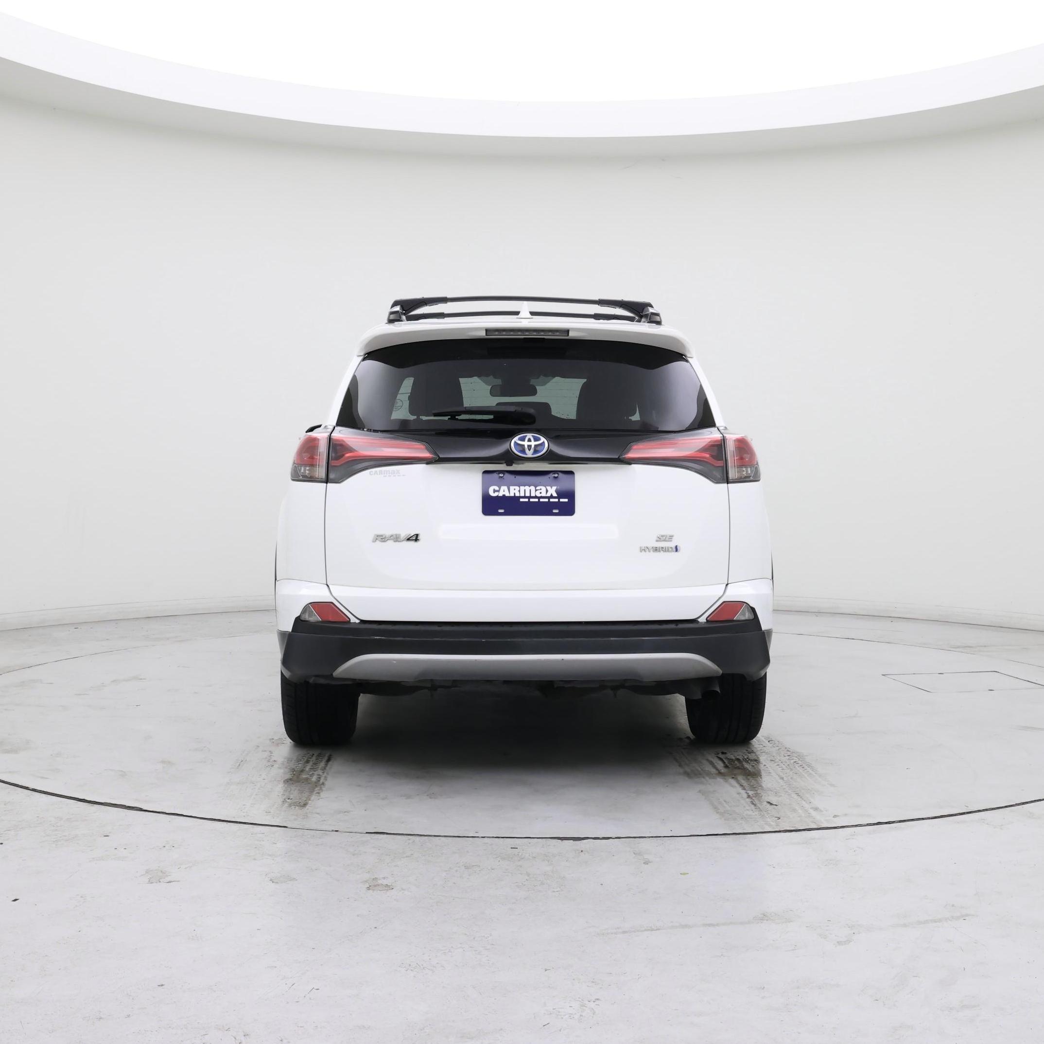 Thumbnail: 2018 Toyota RAV4 - 6