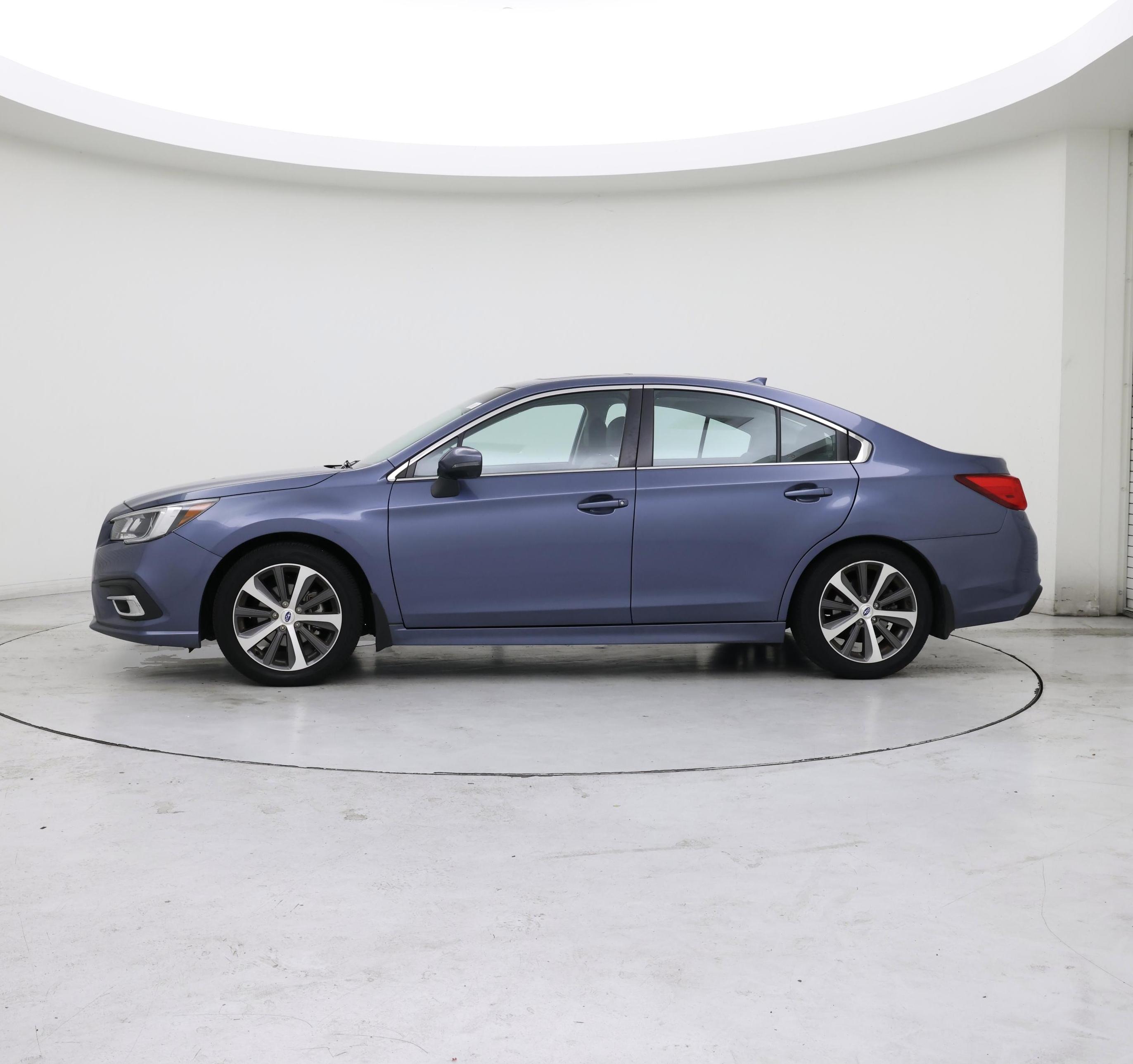 Thumbnail: 2018 Subaru Legacy - 3