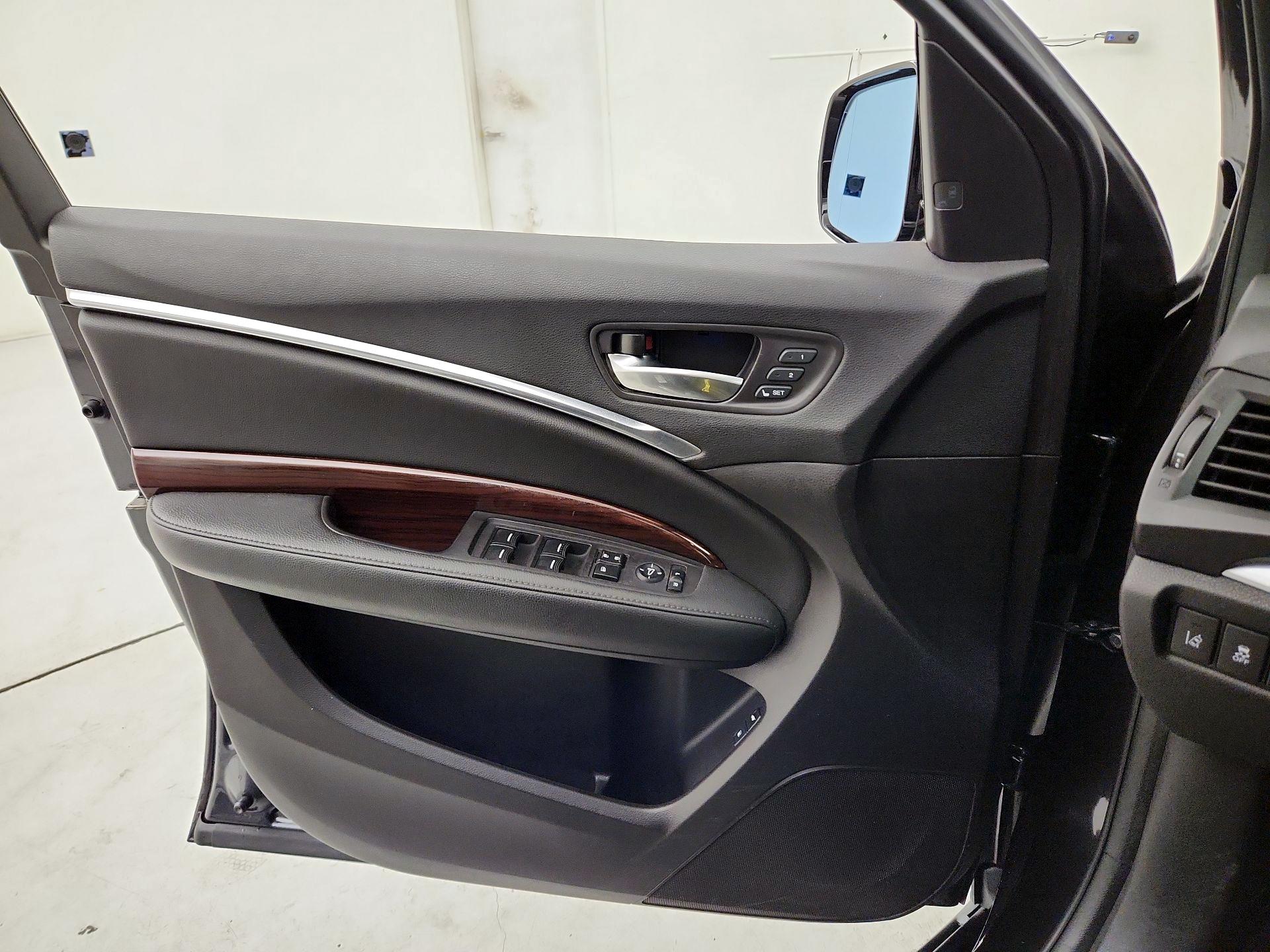 Thumbnail: 2016 Acura MDX - 12