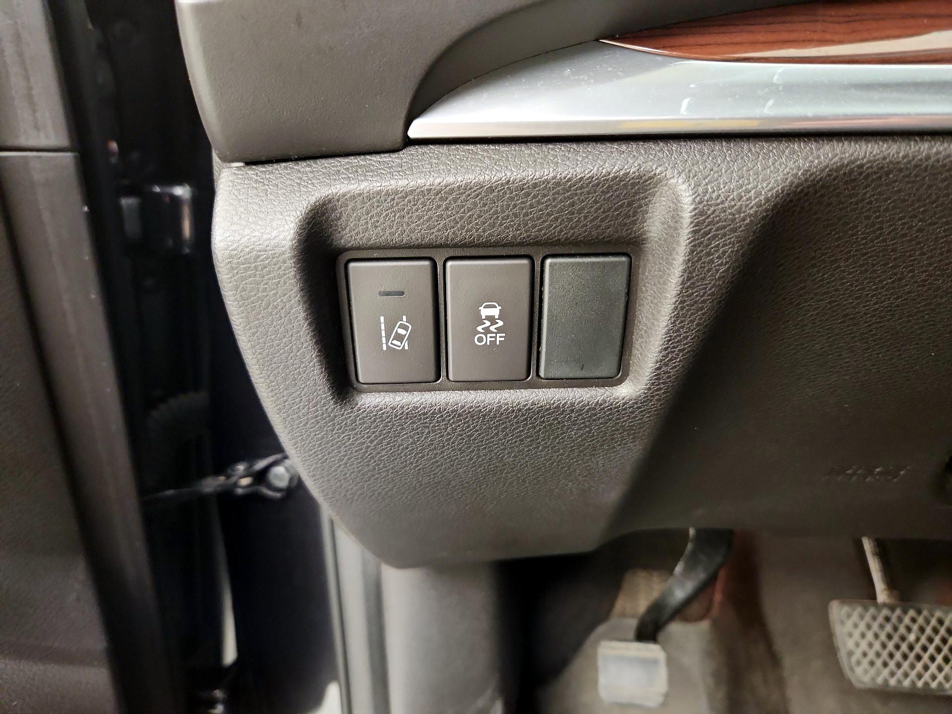 Thumbnail: 2016 Acura MDX - 13