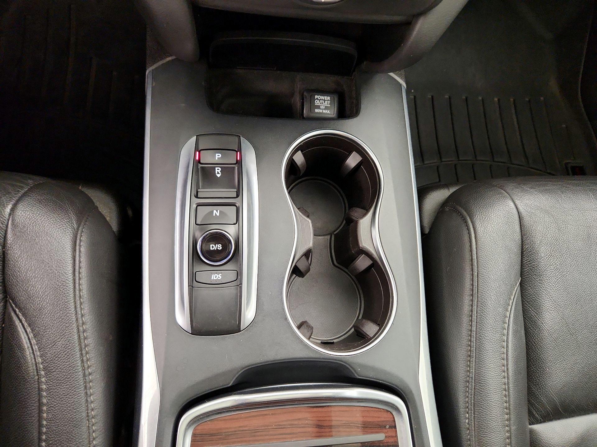 Thumbnail: 2016 Acura MDX - 18