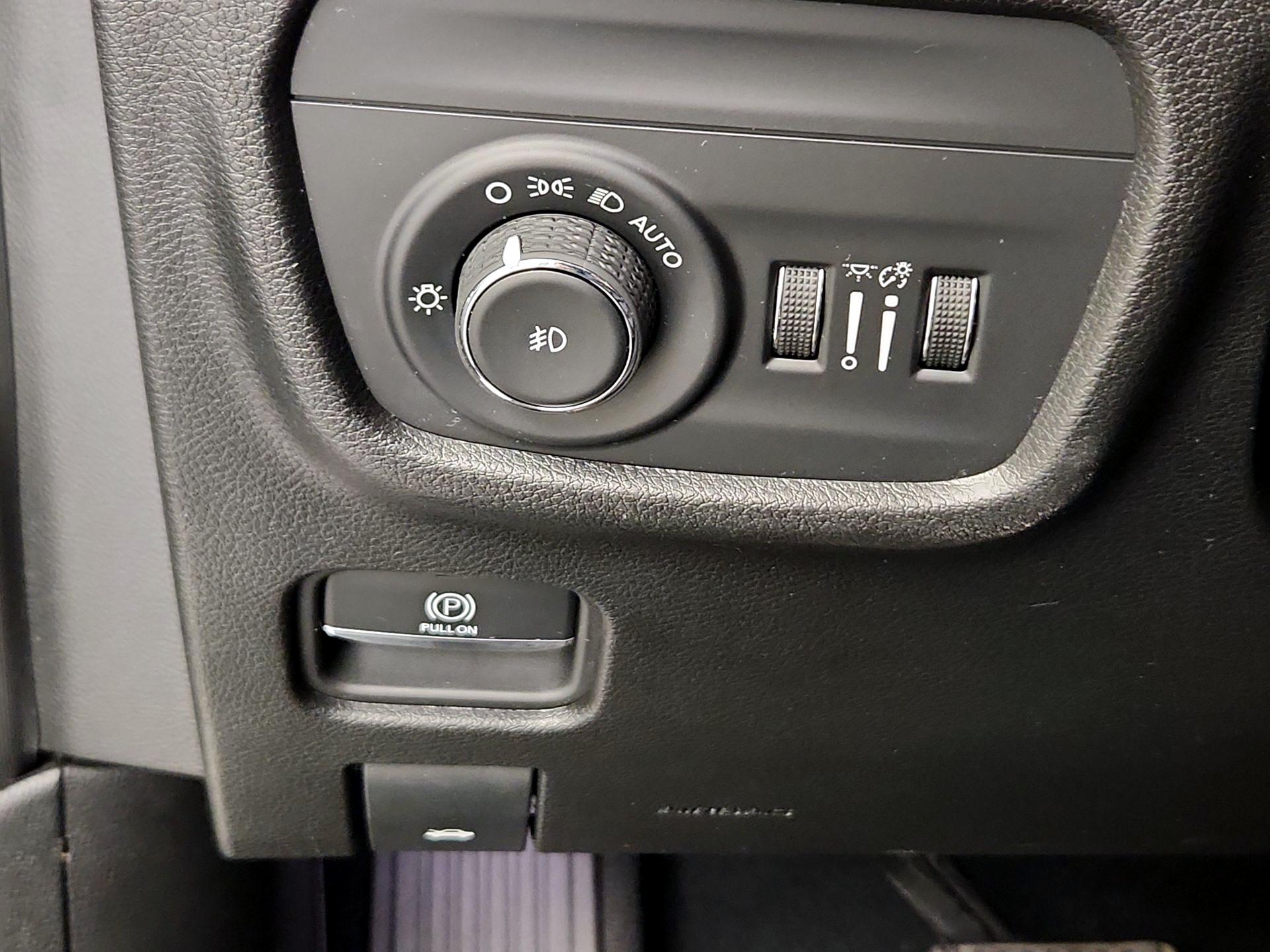 Thumbnail: 2023 Jeep Grand Cherokee - 13