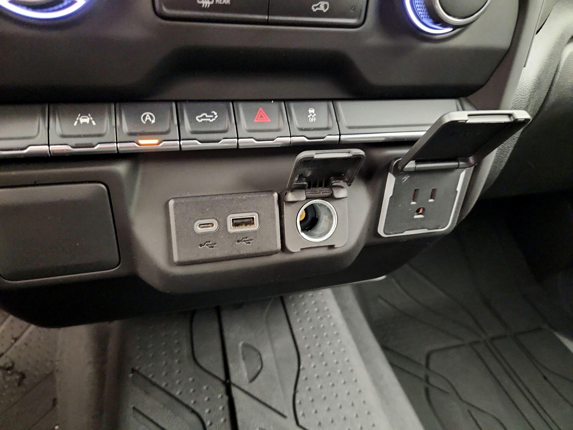 Thumbnail: 2022 Chevrolet Silverado 1500 - 18