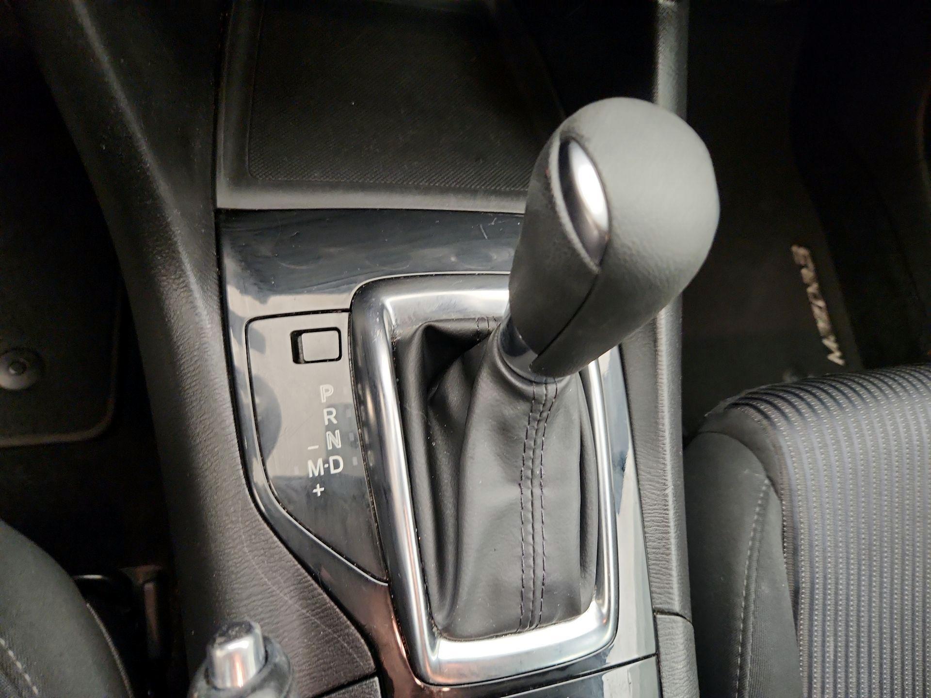 Thumbnail: 2016 Mazda Mazda3 - 17