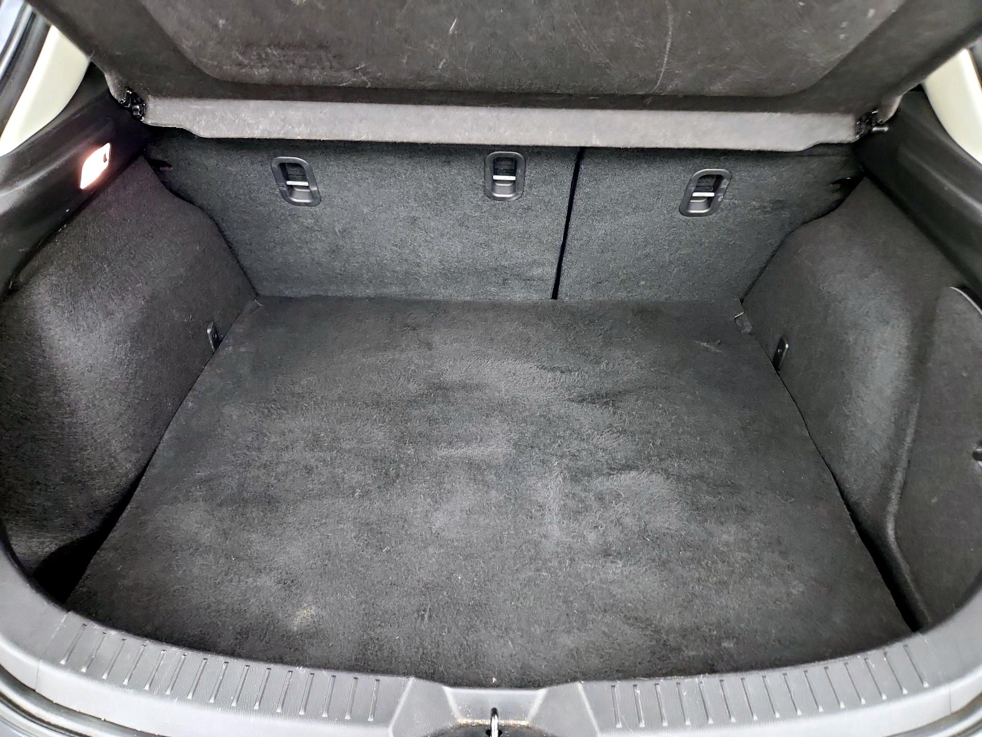 Thumbnail: 2016 Mazda Mazda3 - 20