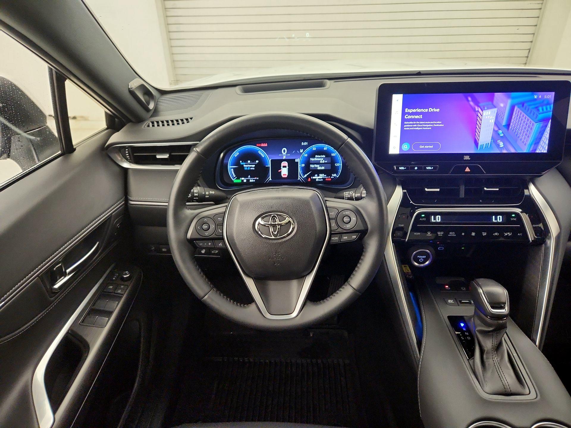 Thumbnail: 2023 Toyota Venza - 10