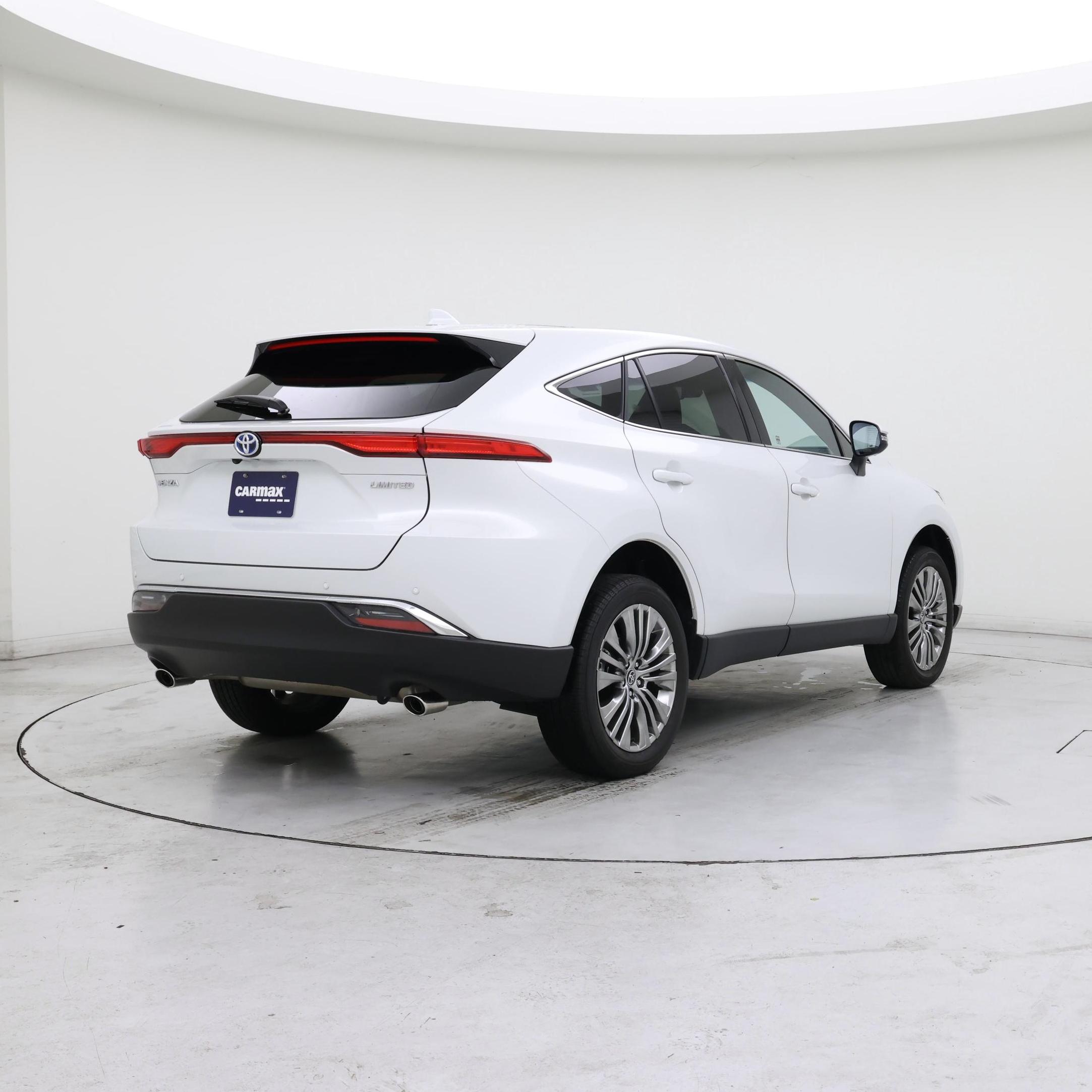 Thumbnail: 2023 Toyota Venza - 8