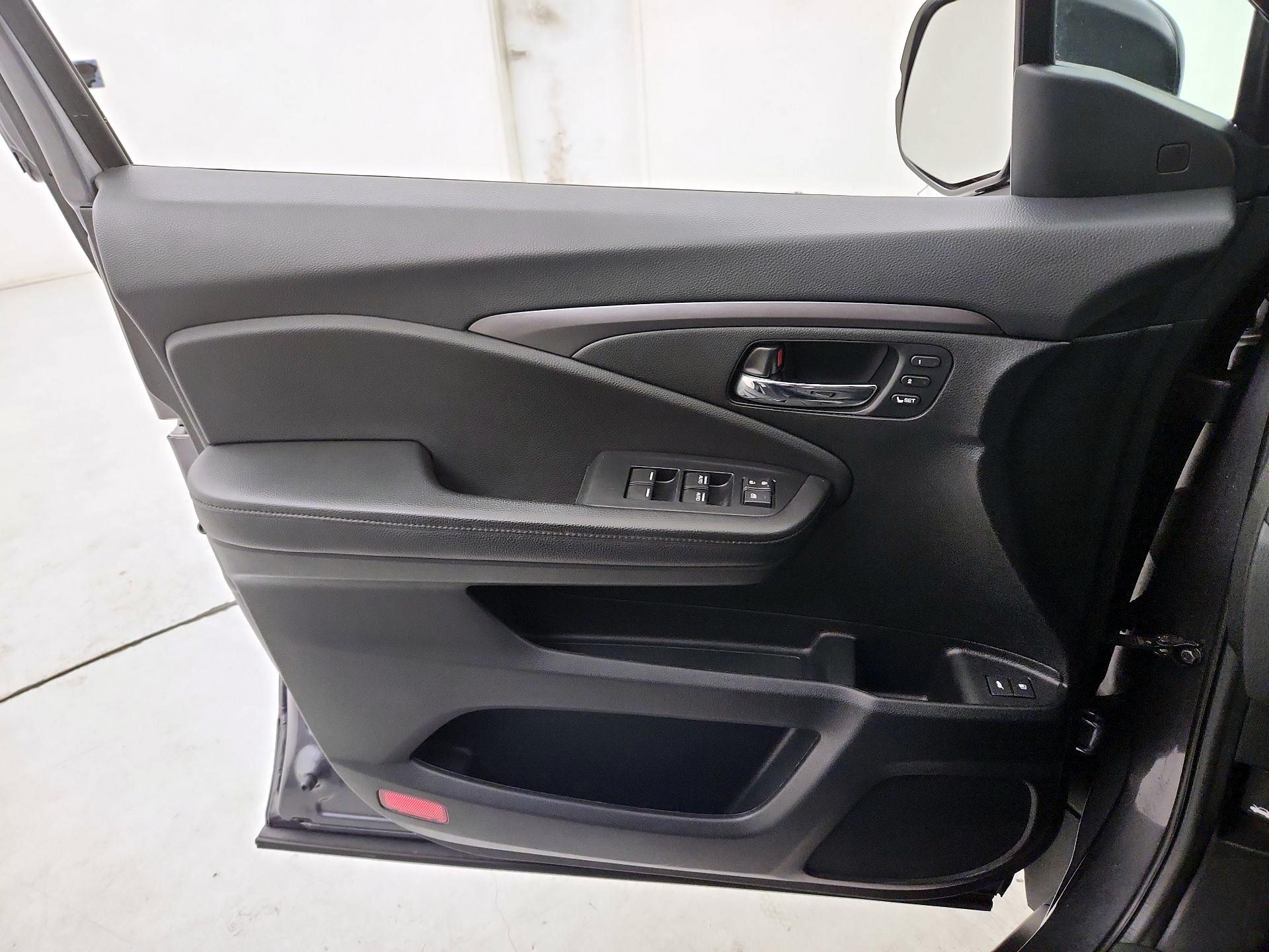 Thumbnail: 2021 Honda Passport - 12