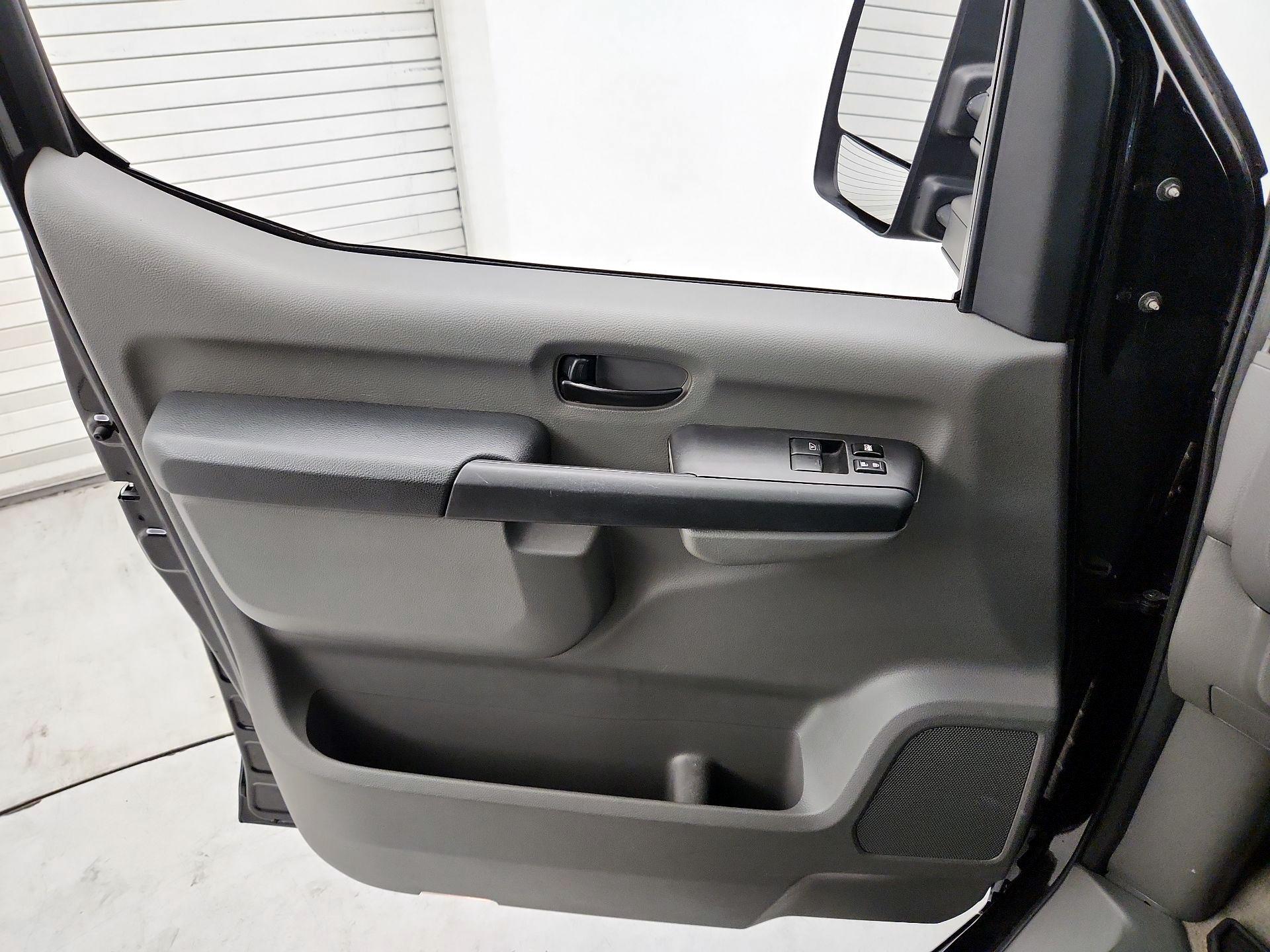 Thumbnail: 2016 Nissan NV - 12