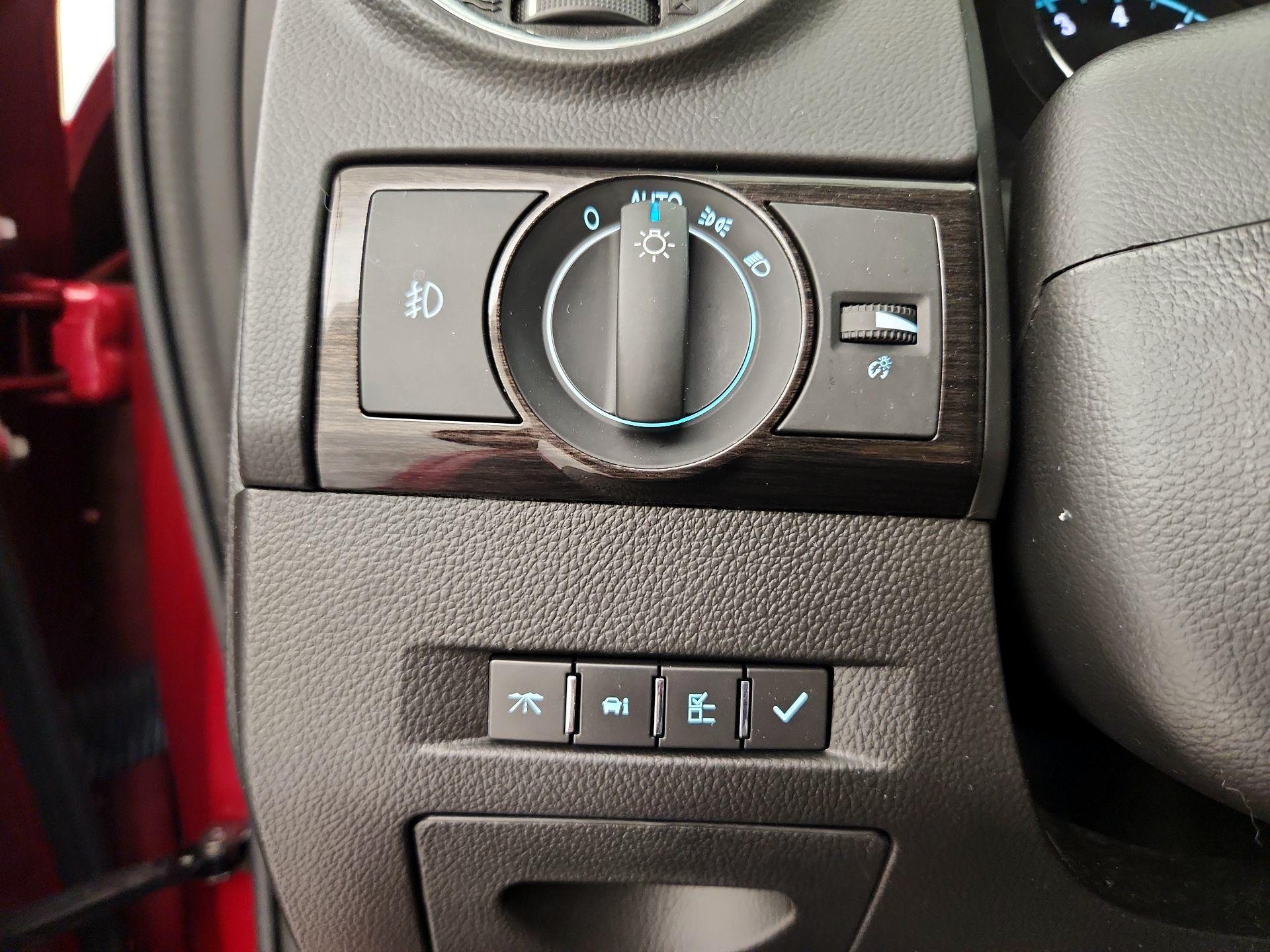 Thumbnail: 2014 Chevrolet Captiva Sport - 13