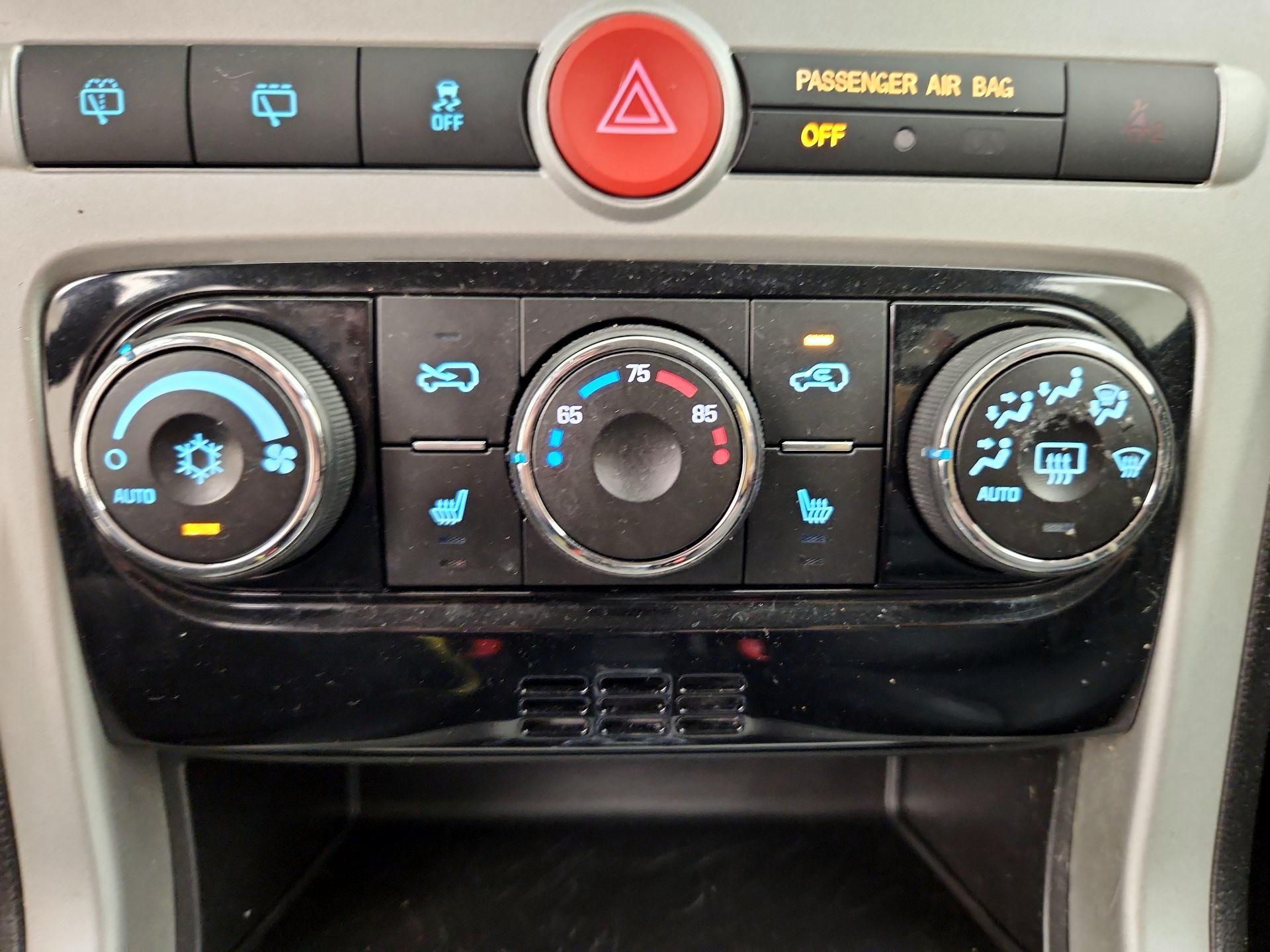 Thumbnail: 2014 Chevrolet Captiva Sport - 15