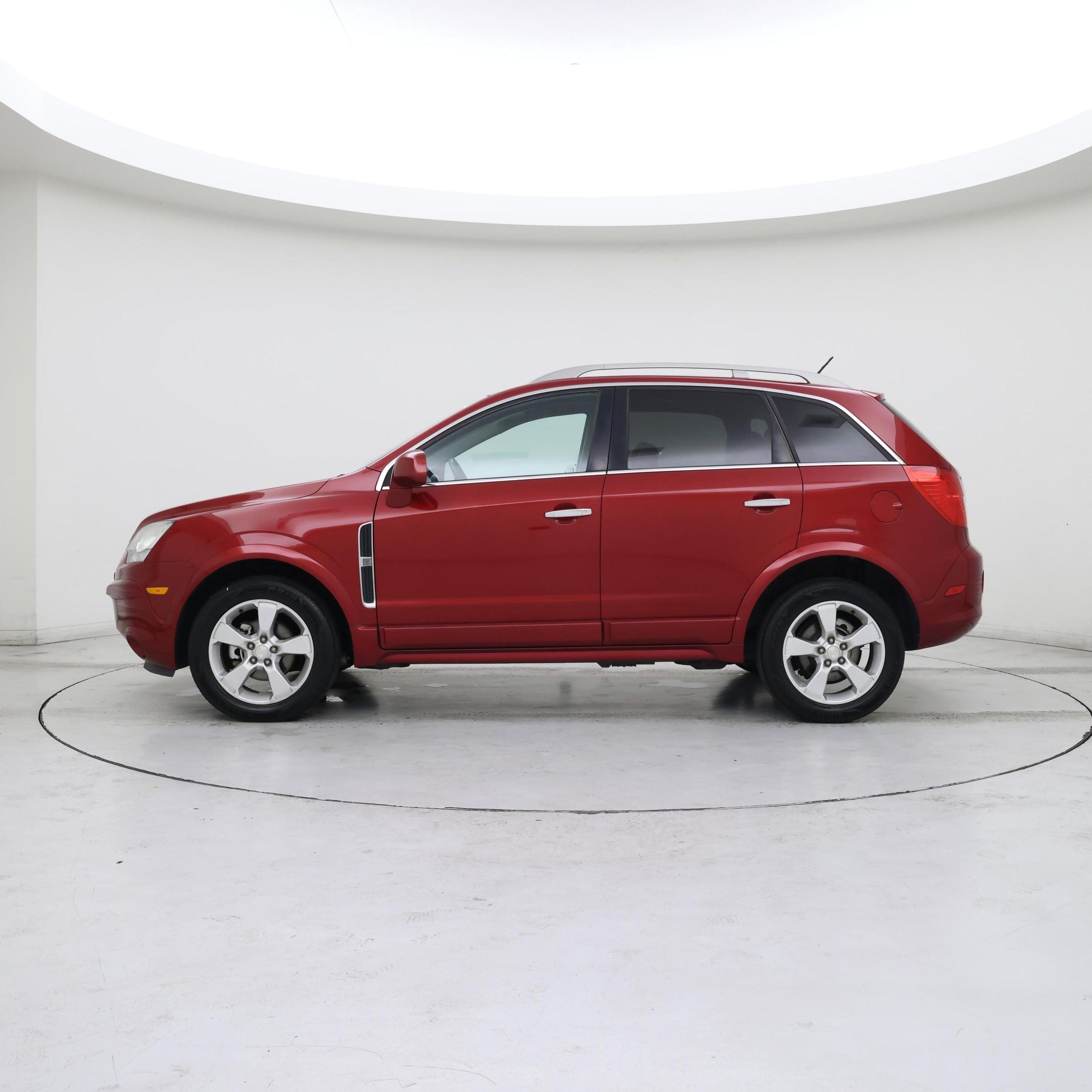 Thumbnail: 2014 Chevrolet Captiva Sport - 3