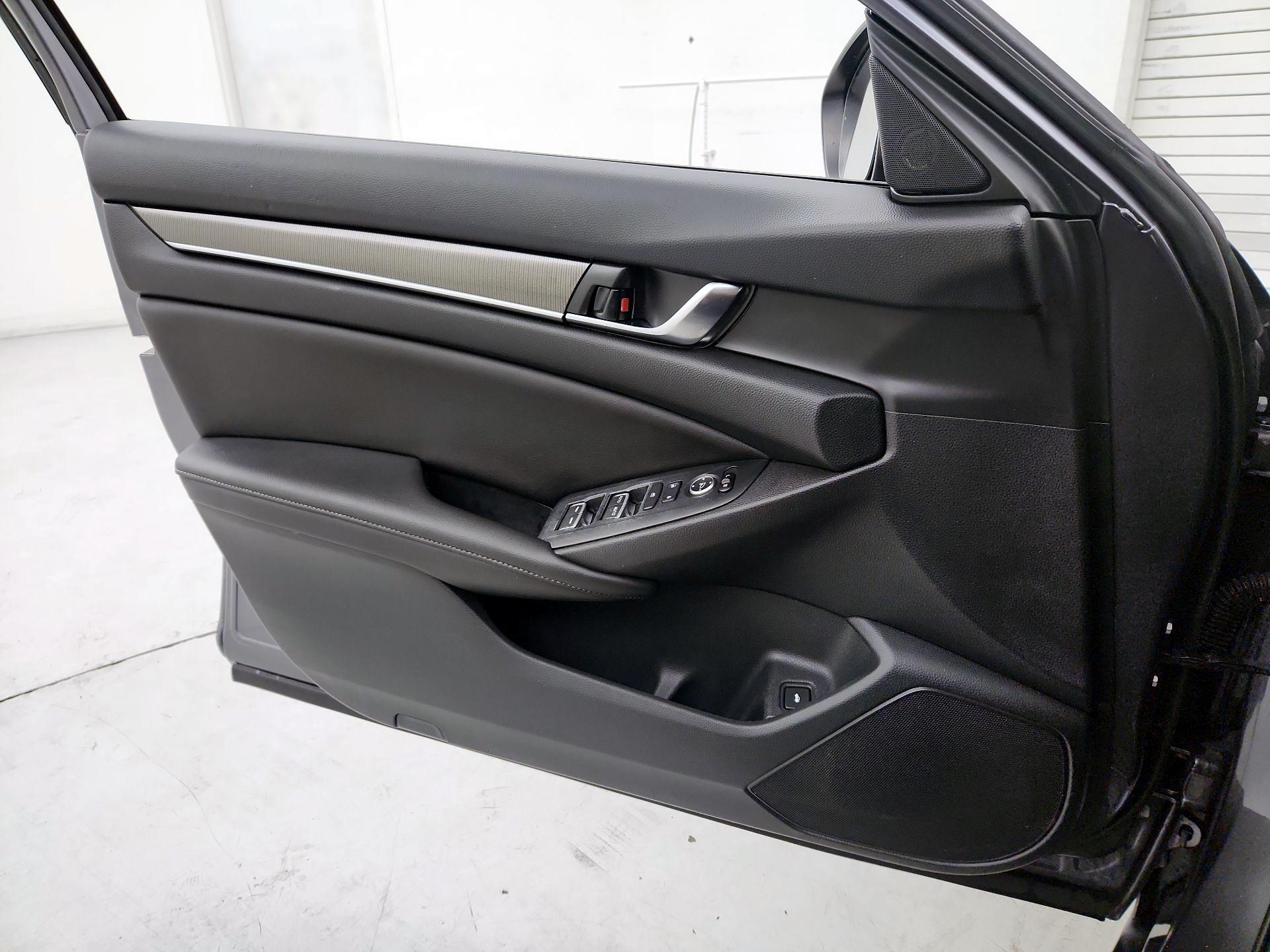 Thumbnail: 2020 Honda Accord - 12