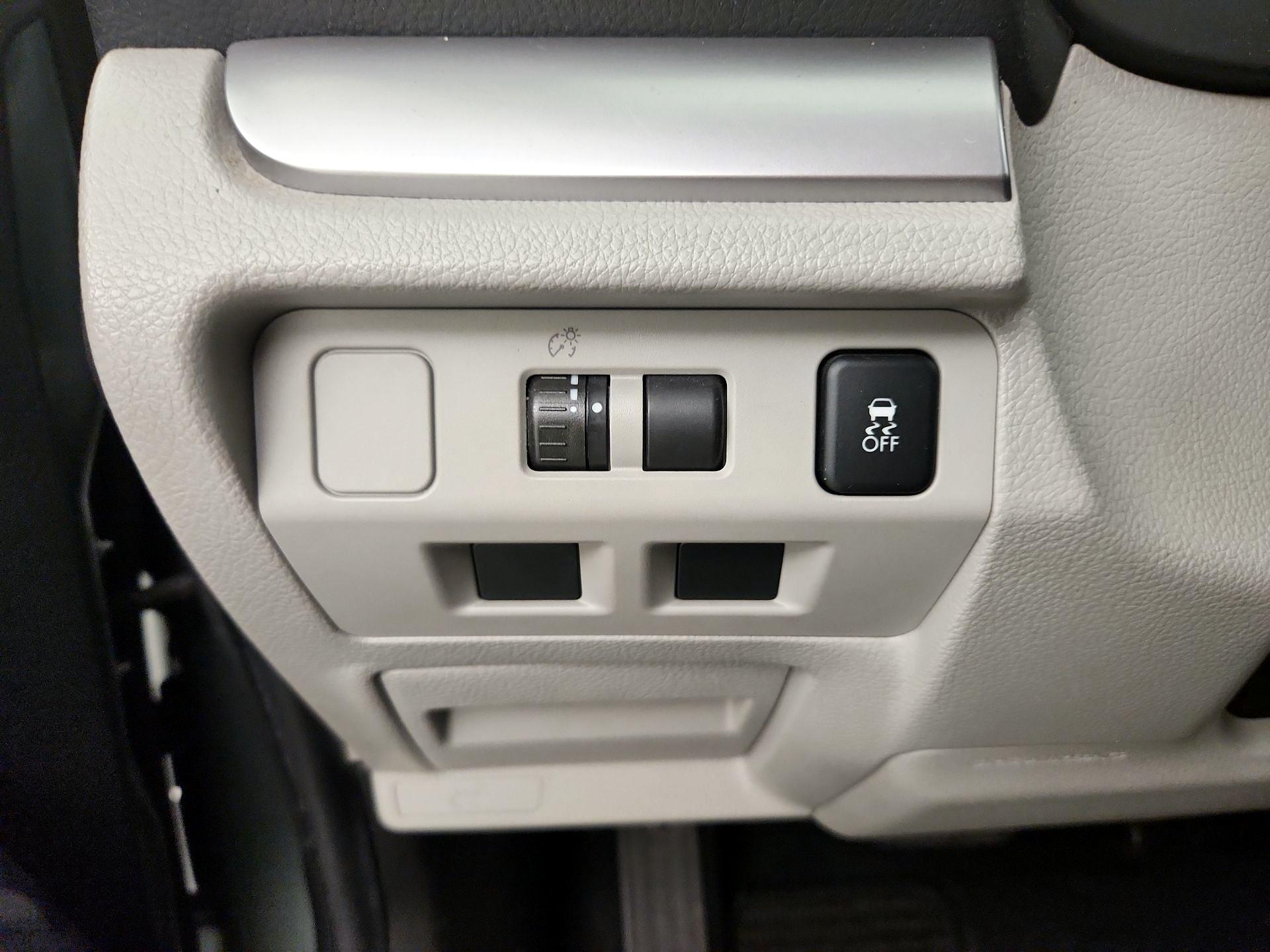 Thumbnail: 2015 Subaru Forester - 13