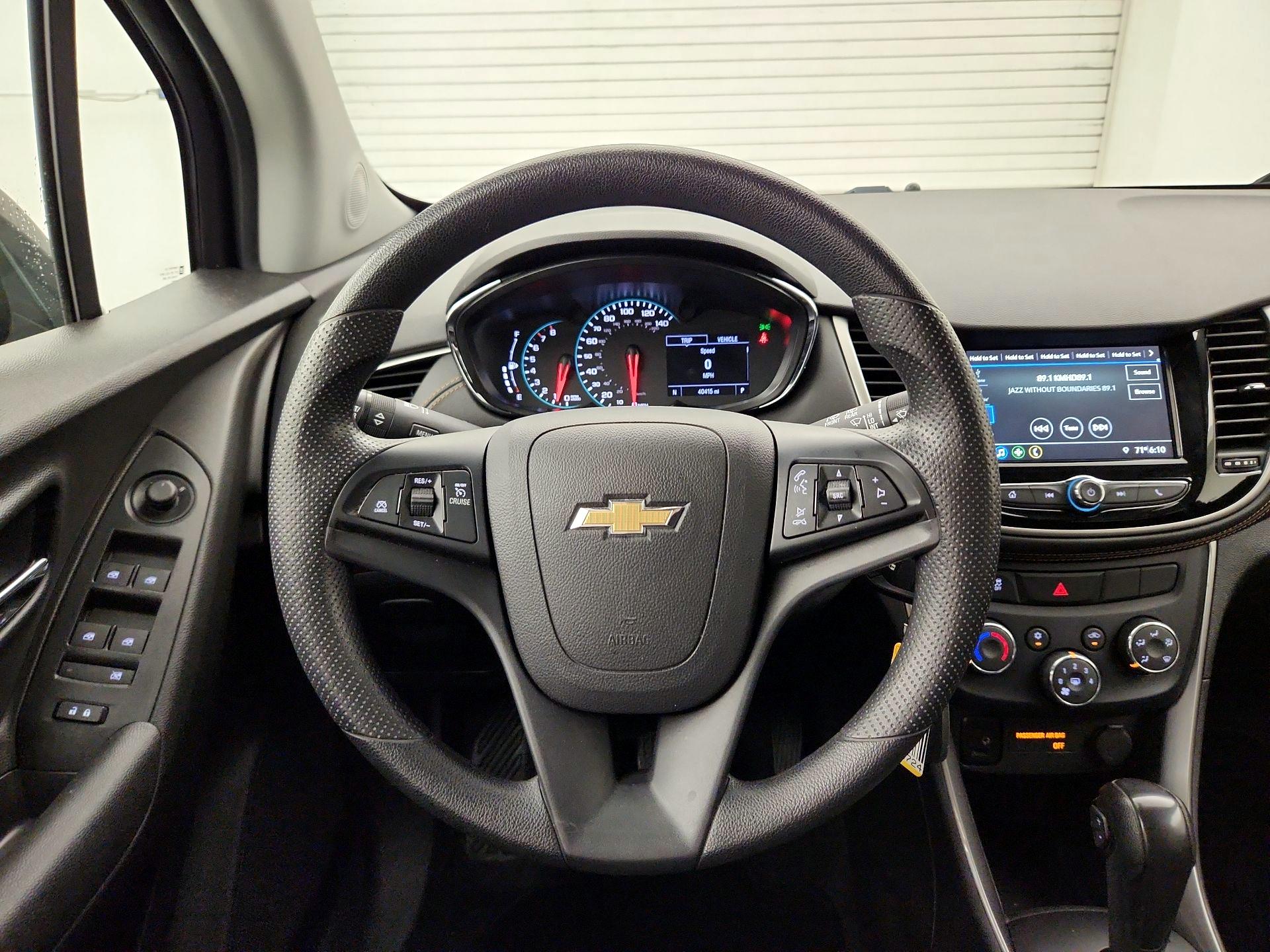 Thumbnail: 2019 Chevrolet Trax - 10