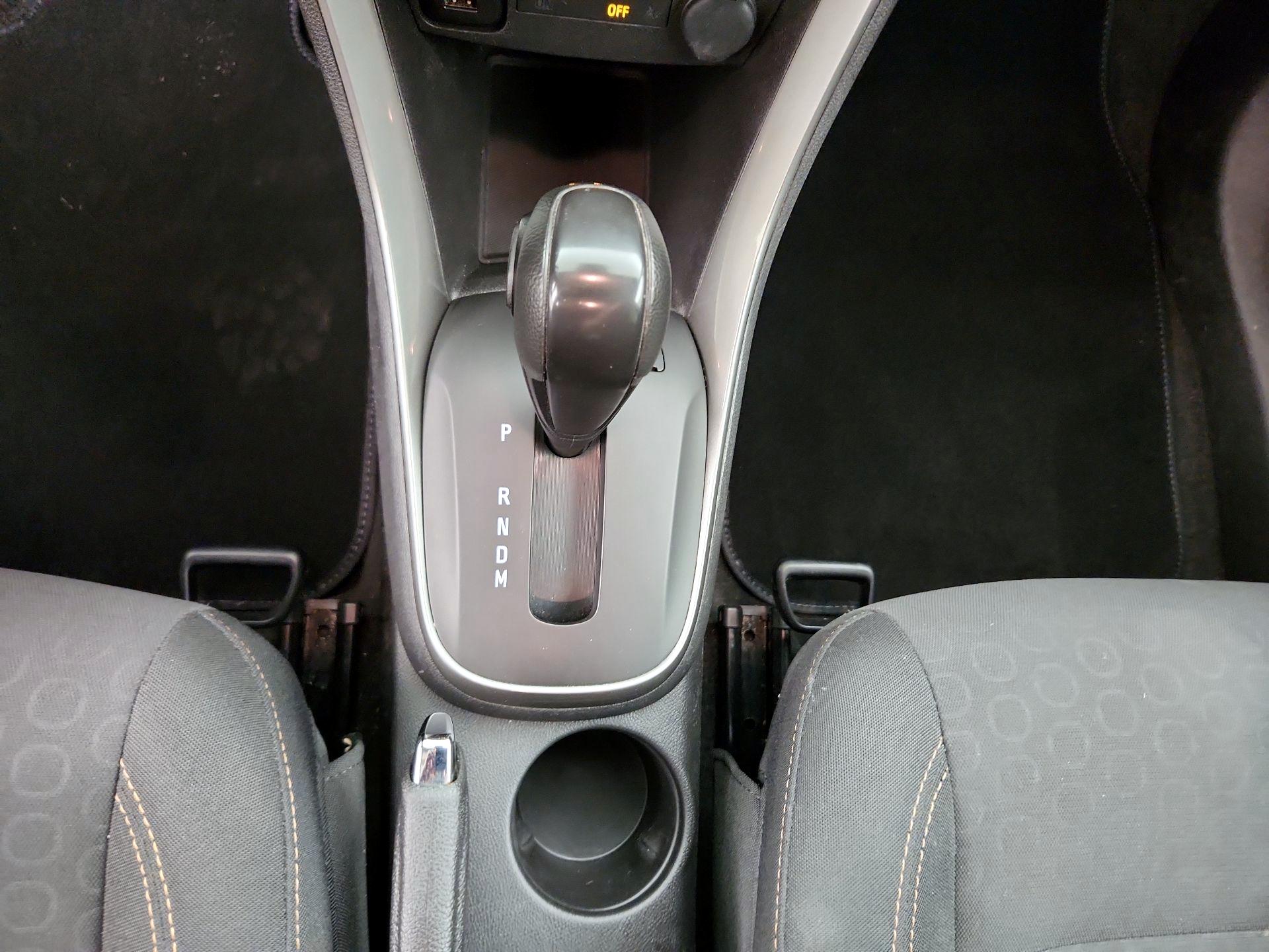 Thumbnail: 2019 Chevrolet Trax - 17