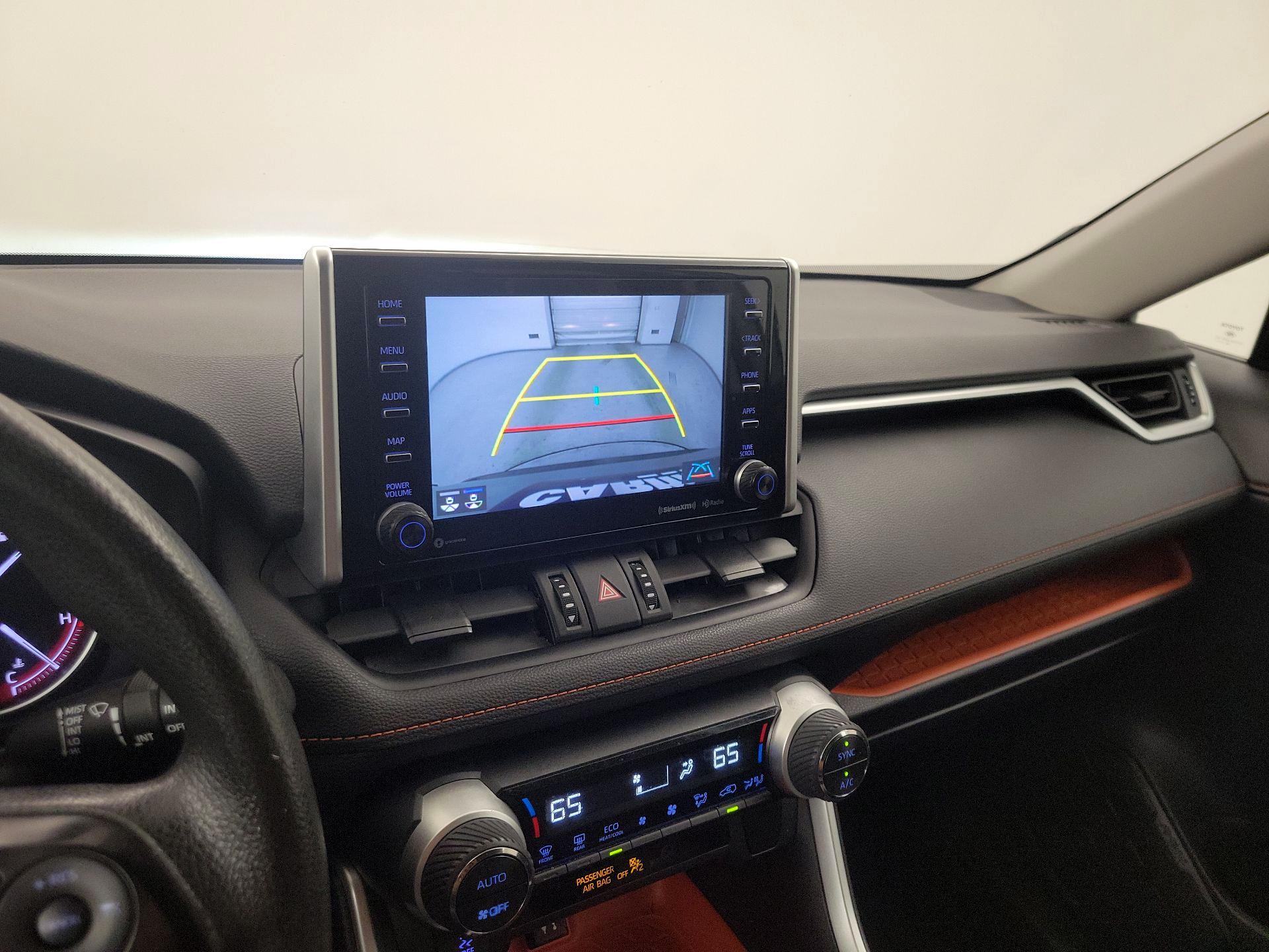 Thumbnail: 2019 Toyota RAV4 - 14