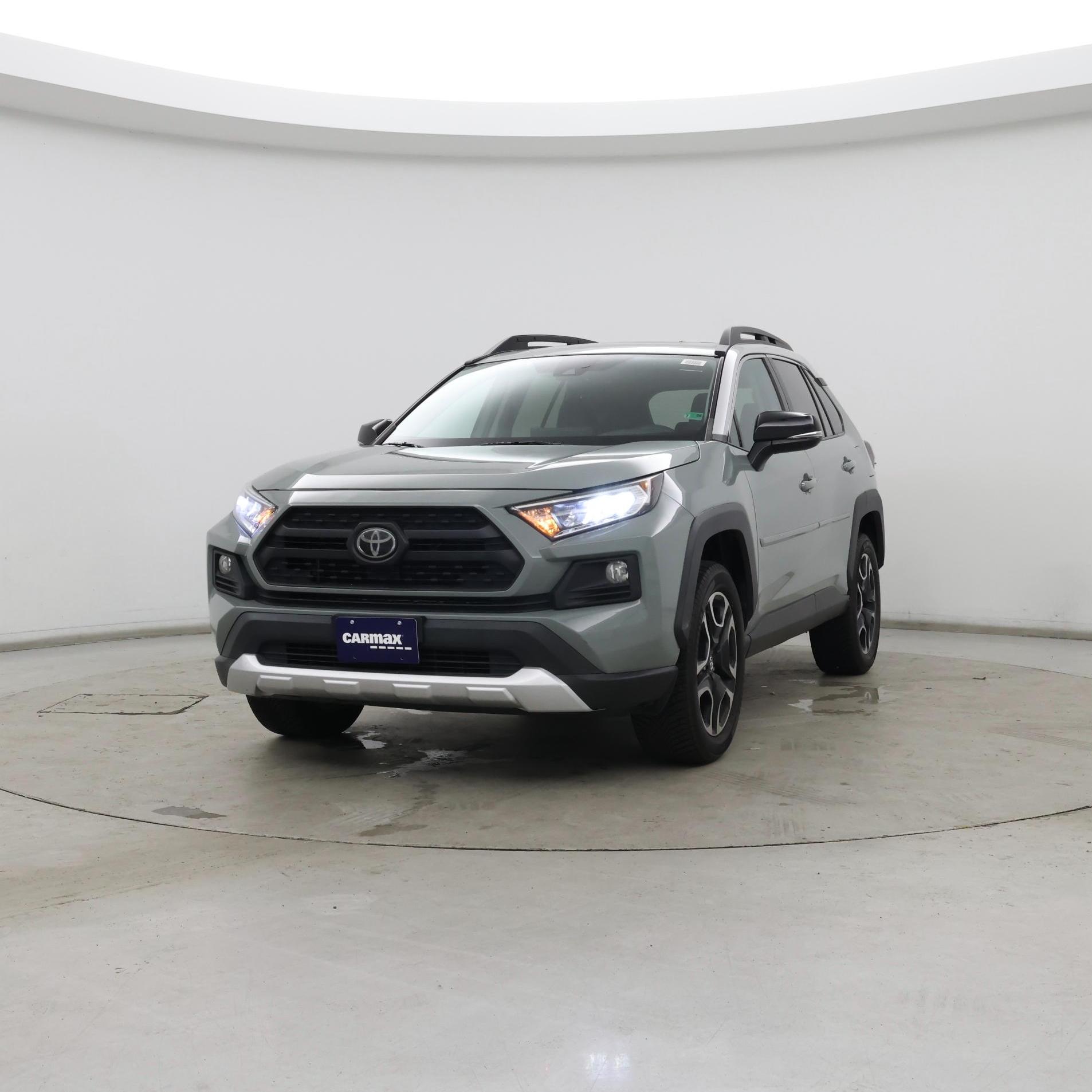 Thumbnail: 2019 Toyota RAV4 - 4
