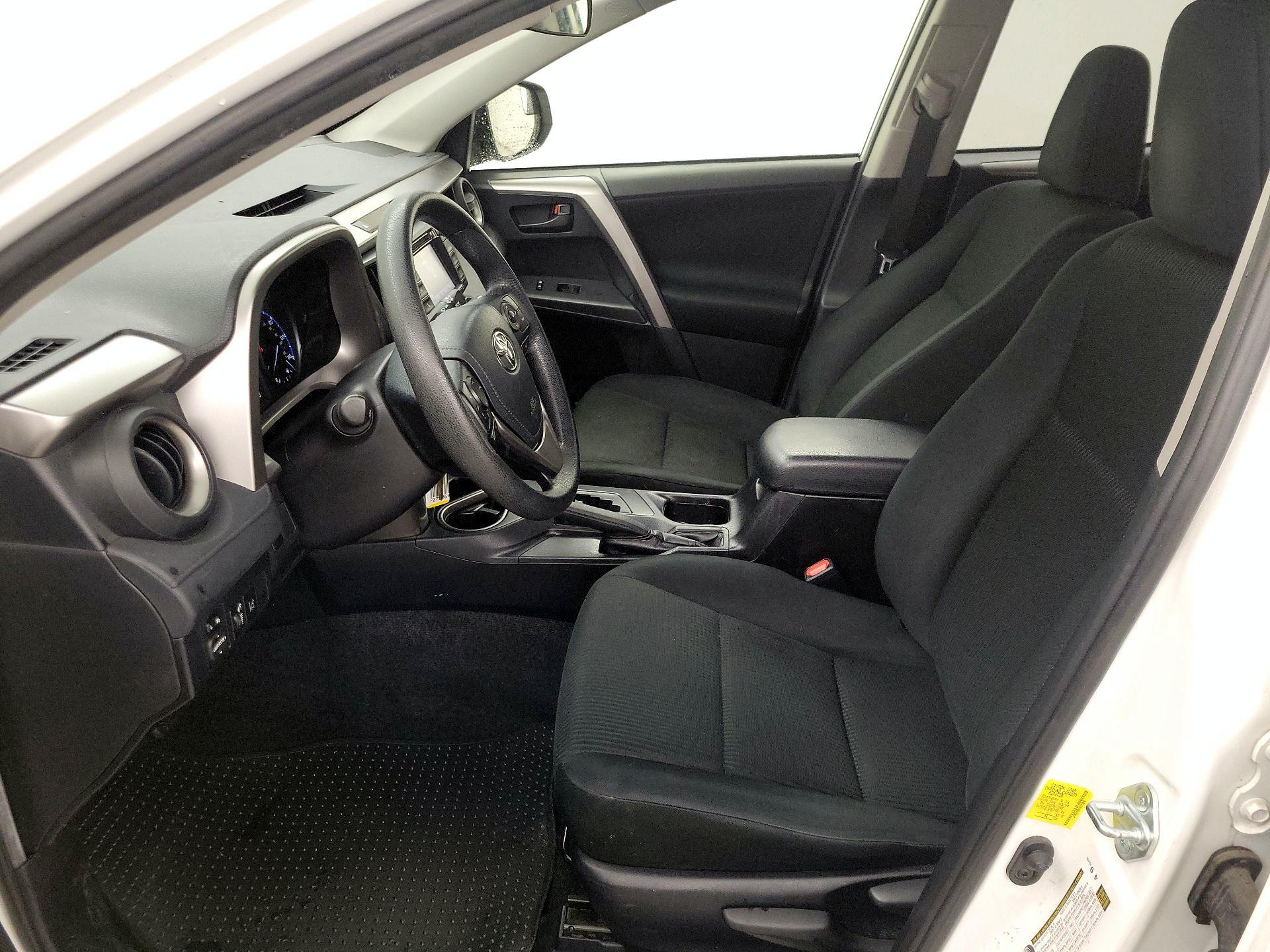 Thumbnail: 2017 Toyota RAV4 - 11
