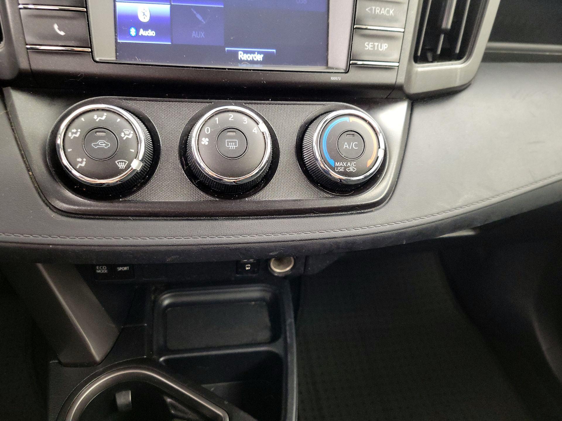 Thumbnail: 2017 Toyota RAV4 - 16