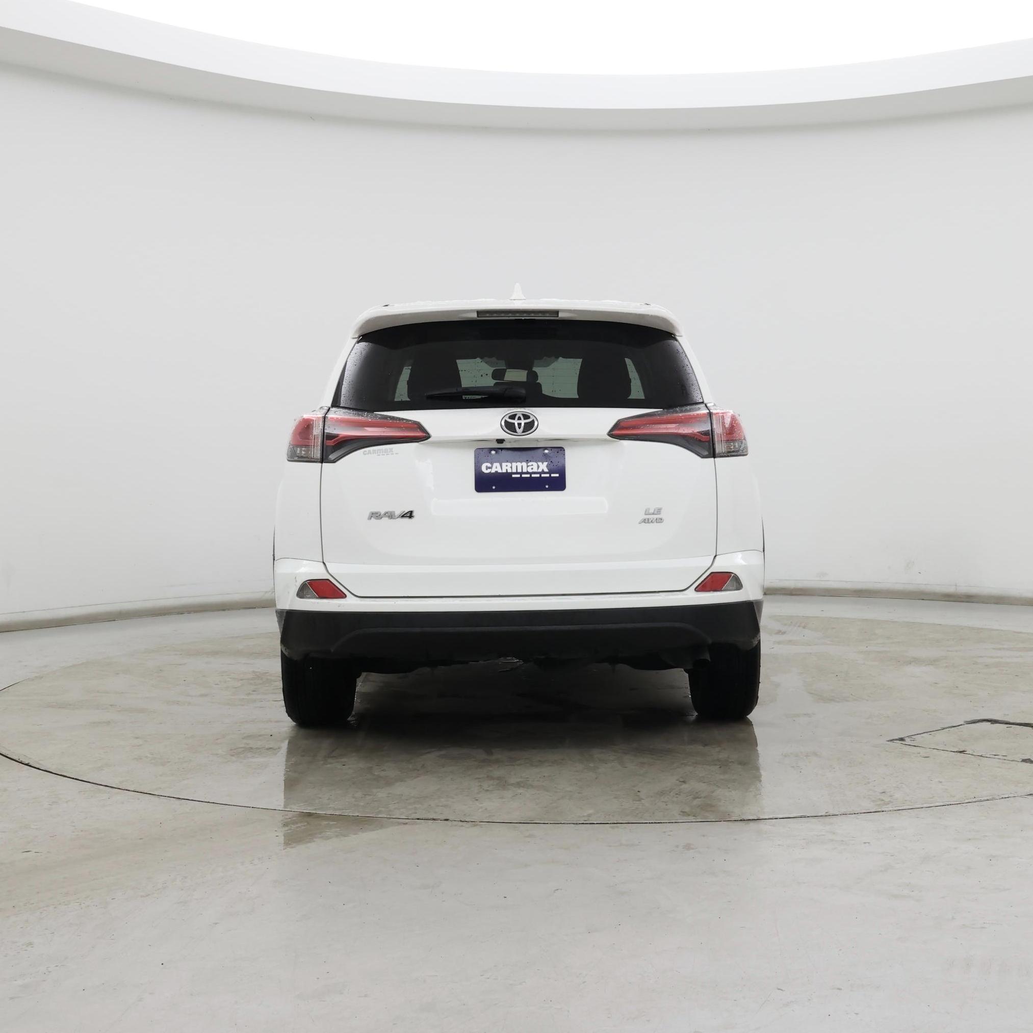 Thumbnail: 2017 Toyota RAV4 - 6
