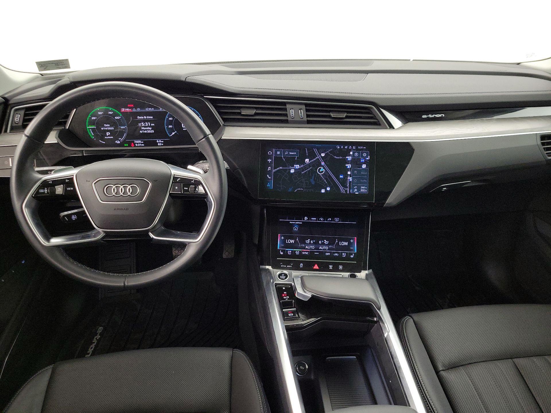 Thumbnail: 2024 Audi Q8 e-tron - 9