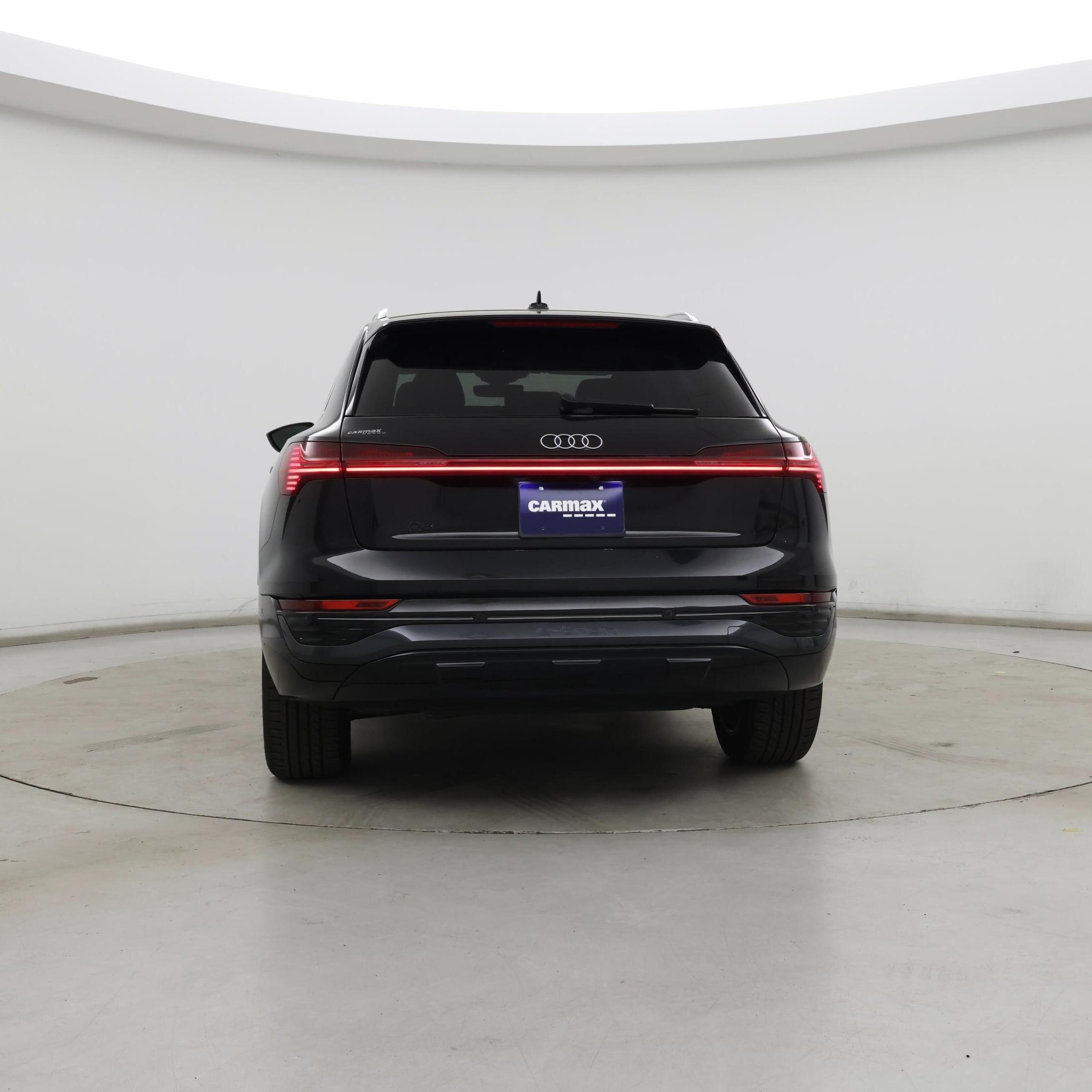 Thumbnail: 2024 Audi Q8 e-tron - 6