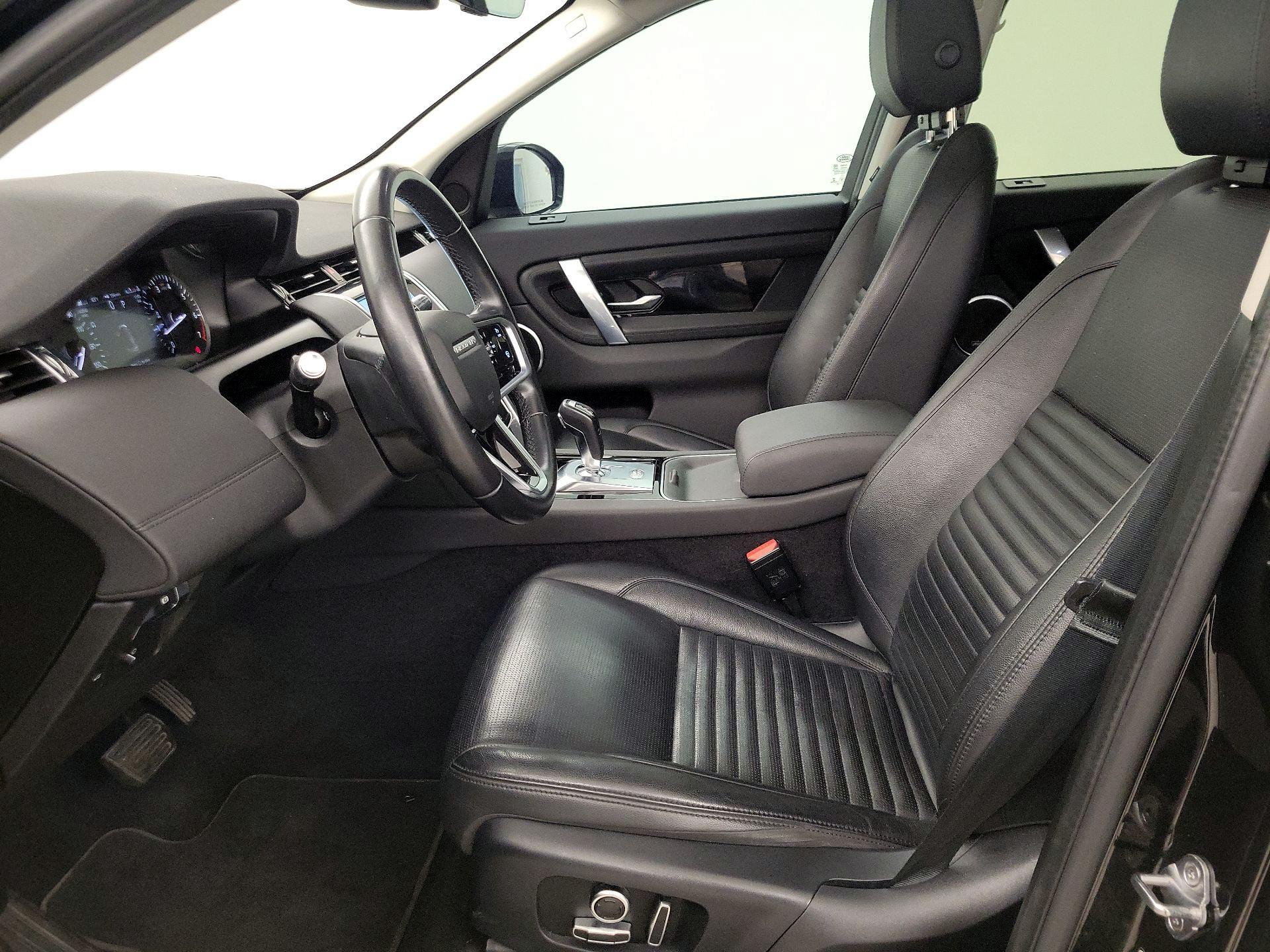 Thumbnail: 2021 Land Rover Discovery Sport - 11