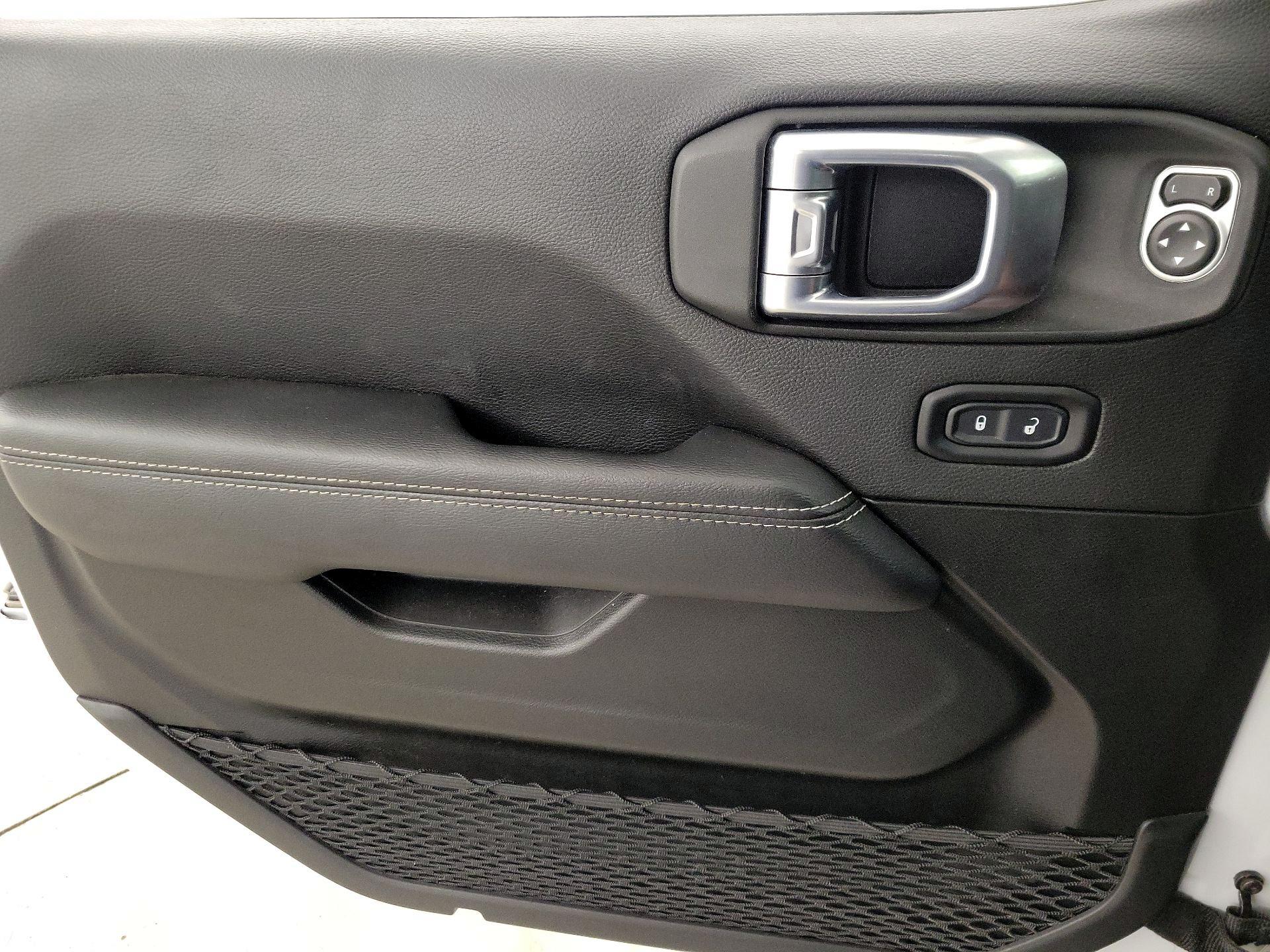 Thumbnail: 2021 Jeep Wrangler - 12