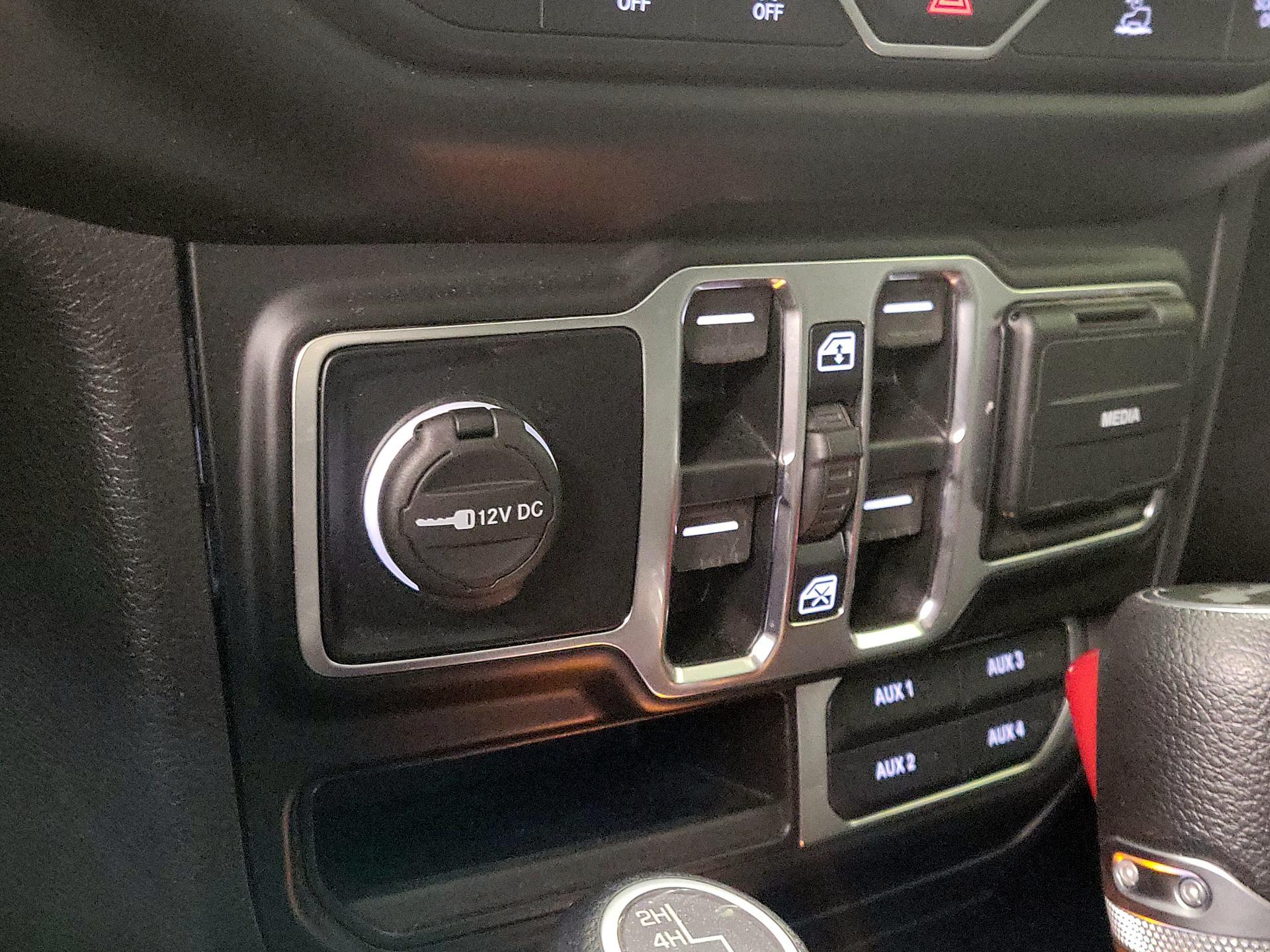Thumbnail: 2021 Jeep Wrangler - 19