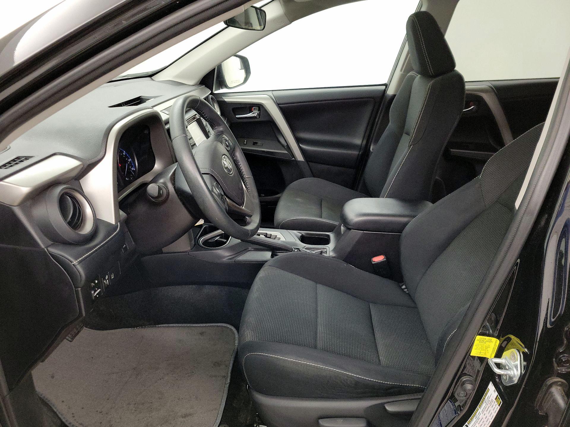 Thumbnail: 2017 Toyota RAV4 - 11