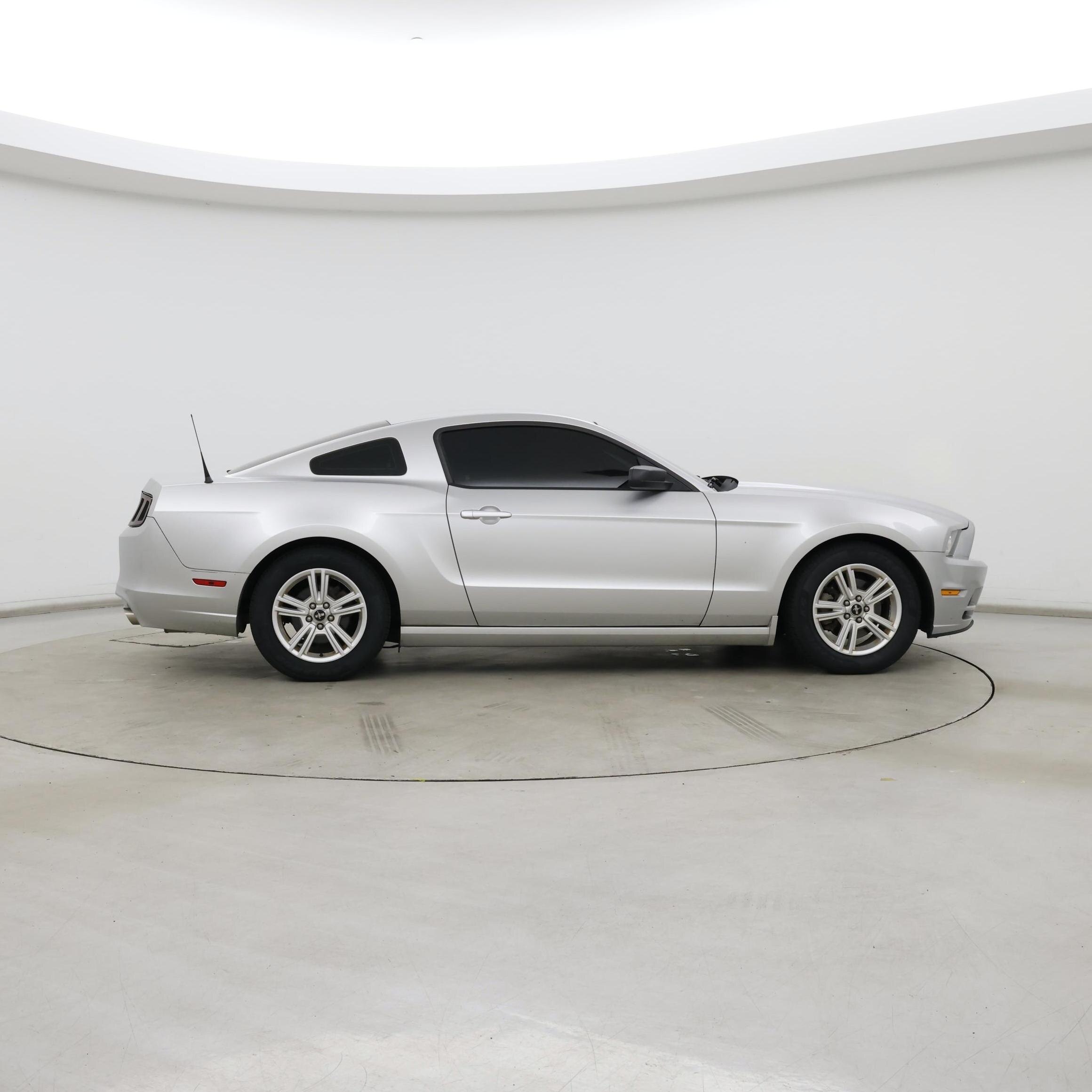 Thumbnail: 2014 Ford Mustang - 7