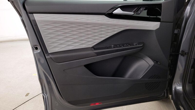 2023 Volkswagen Taos S 12