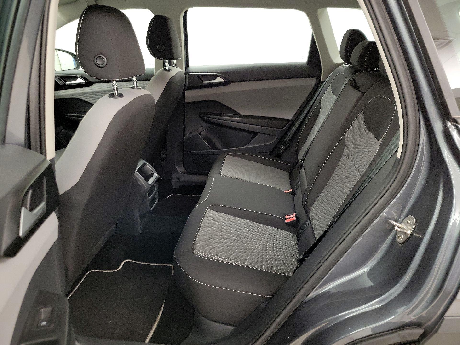 Thumbnail: 2023 Volkswagen Taos - 19