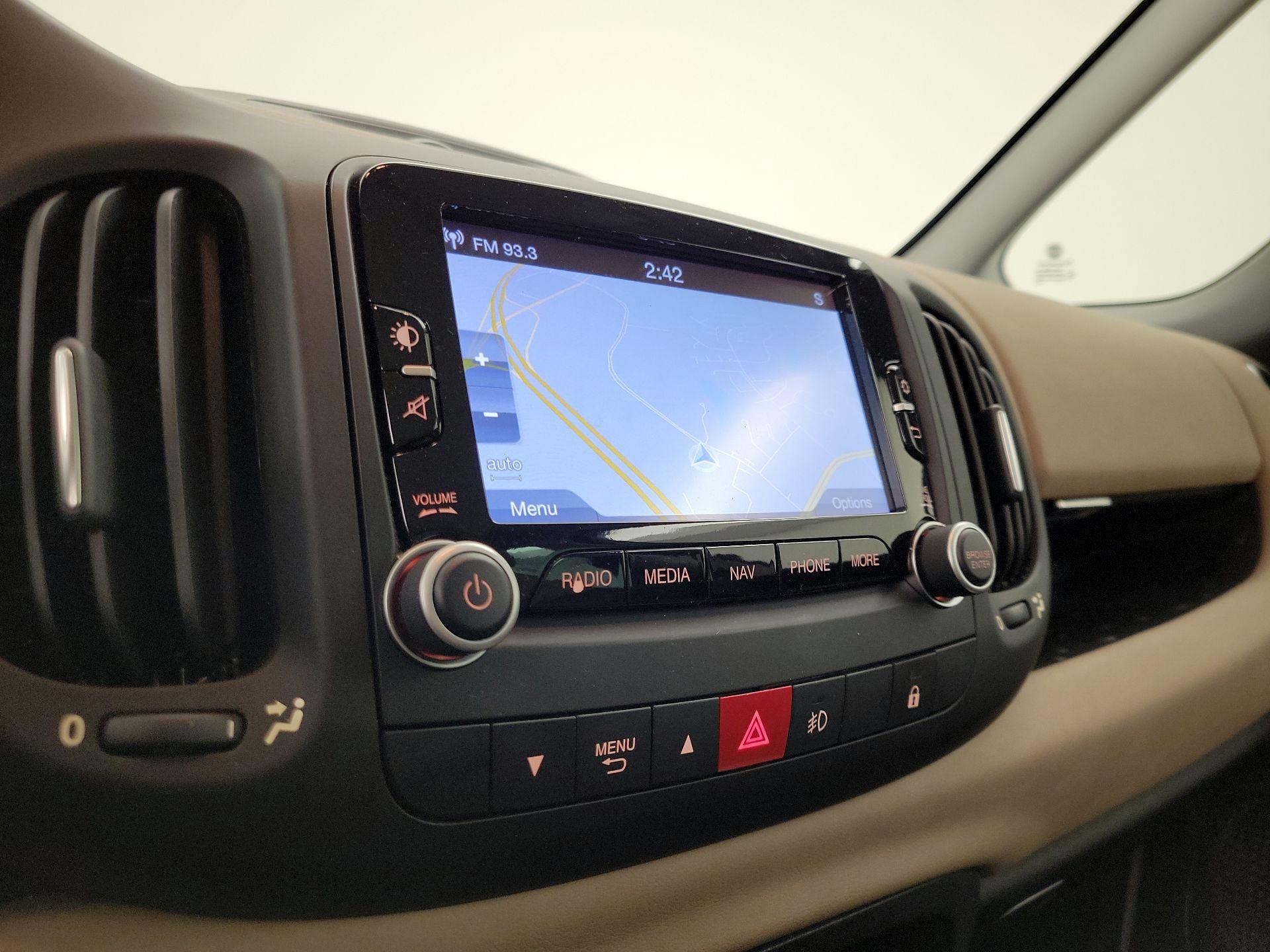 Thumbnail: 2014 Fiat 500L - 13