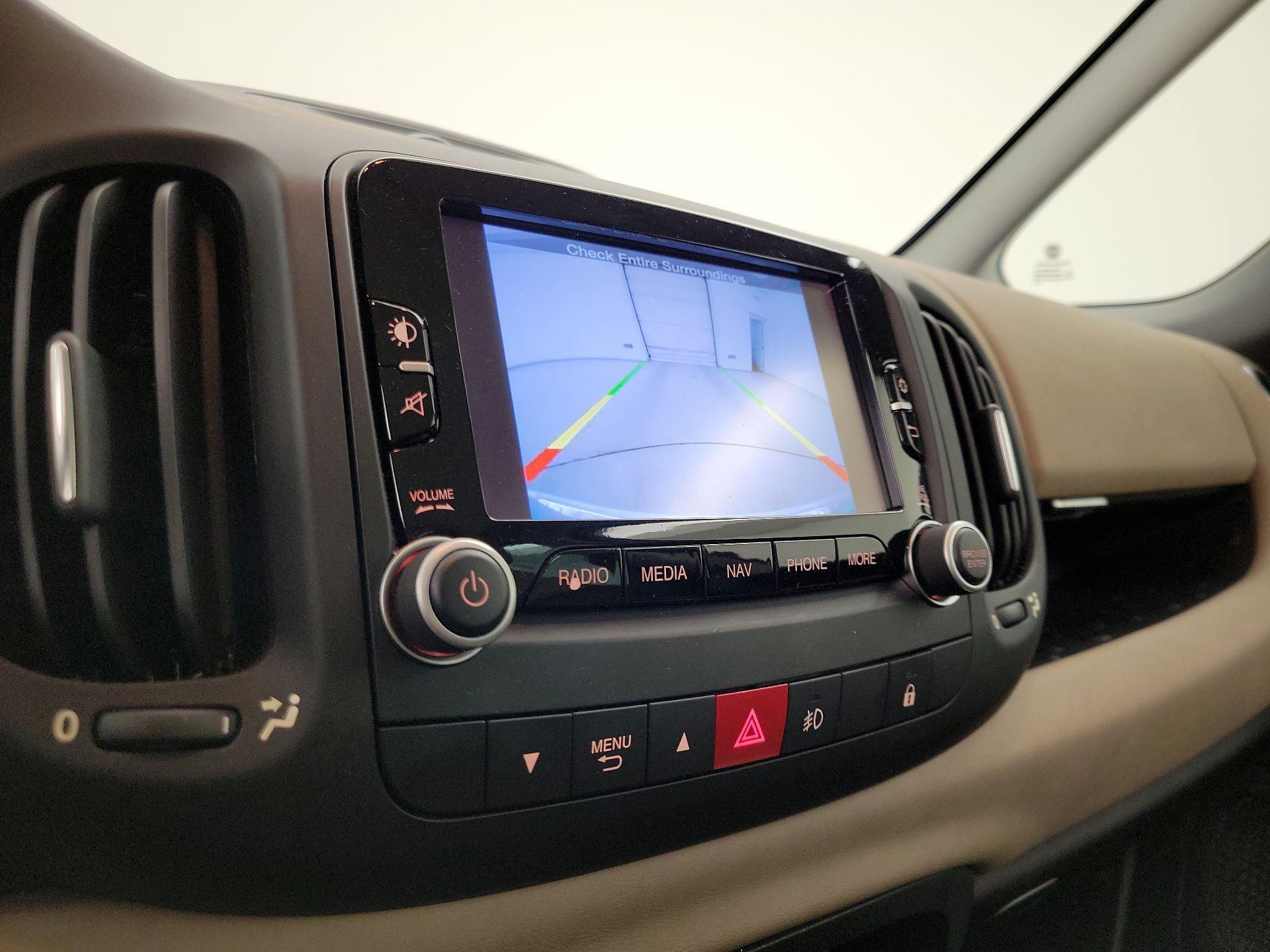 Thumbnail: 2014 Fiat 500L - 14