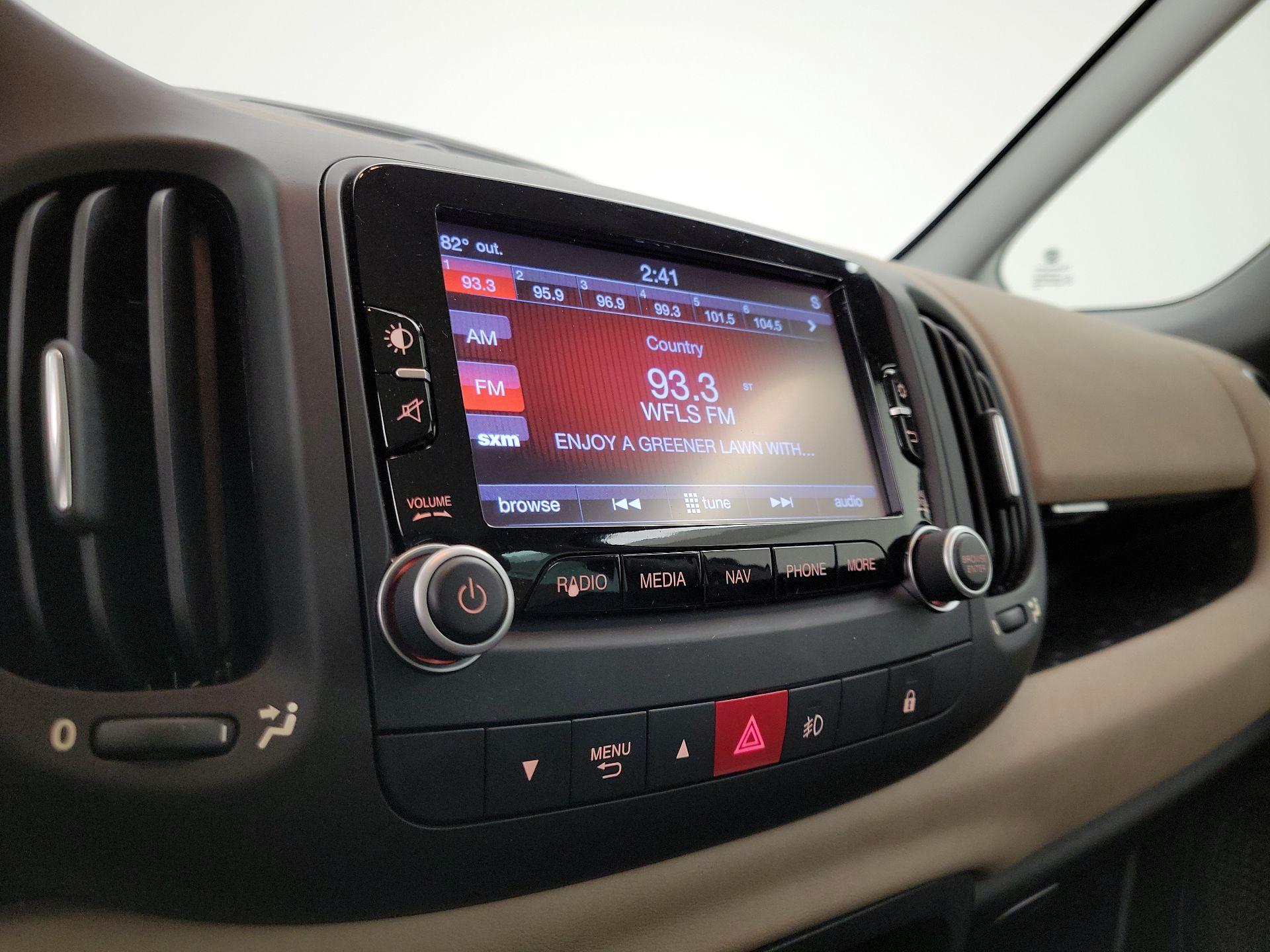 Thumbnail: 2014 Fiat 500L - 15