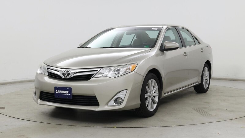 2013 Toyota Camry XLE 4