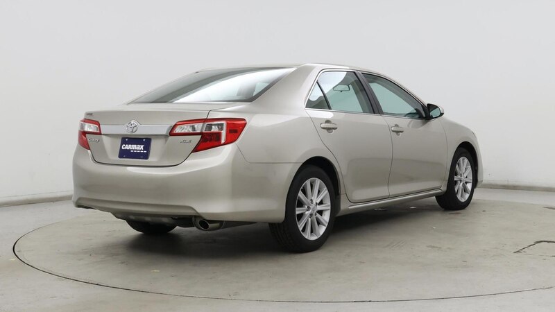 2013 Toyota Camry XLE 8