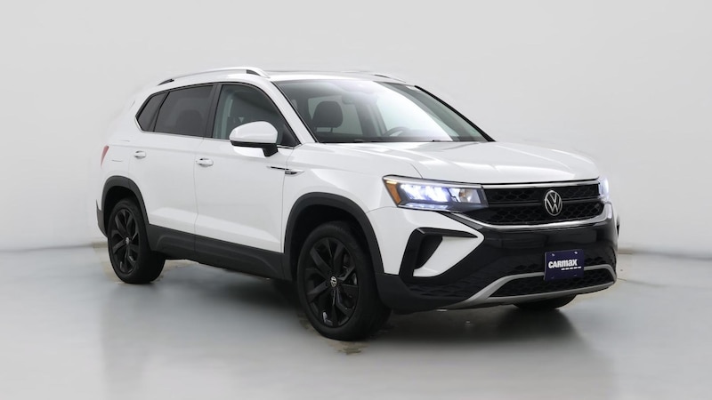 2023 Volkswagen Taos SE Hero Image