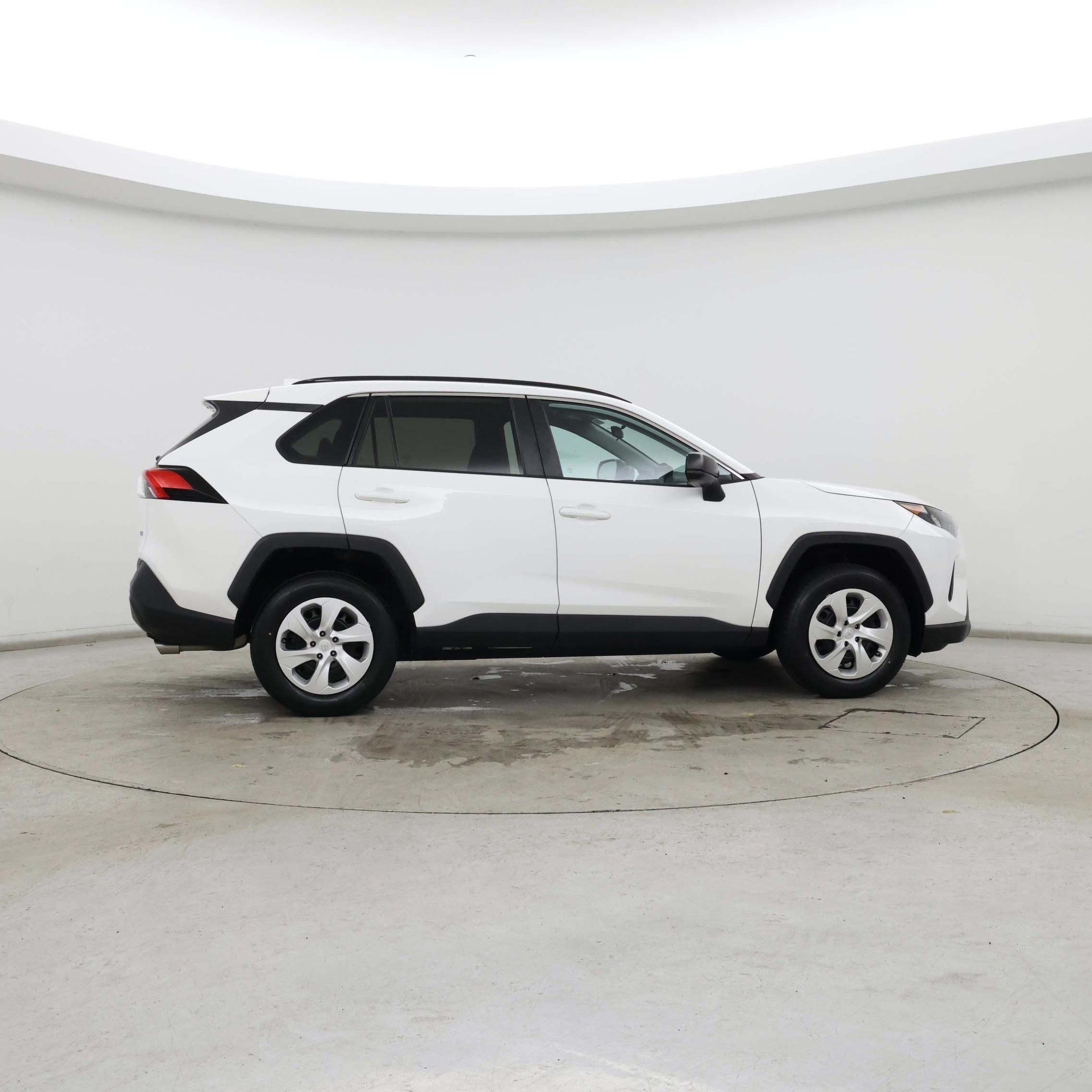 Thumbnail: 2020 Toyota RAV4 - 7