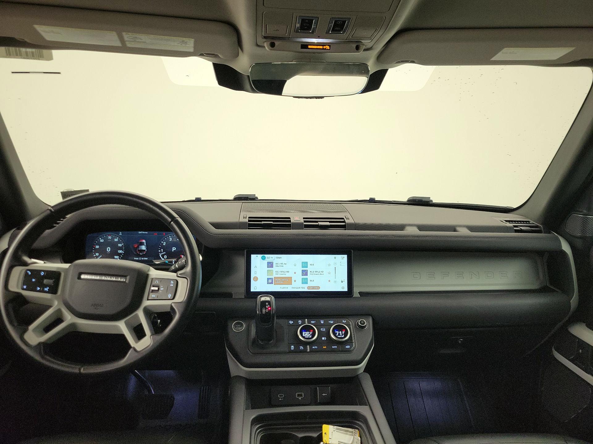 Thumbnail: 2022 Land Rover Defender - 9