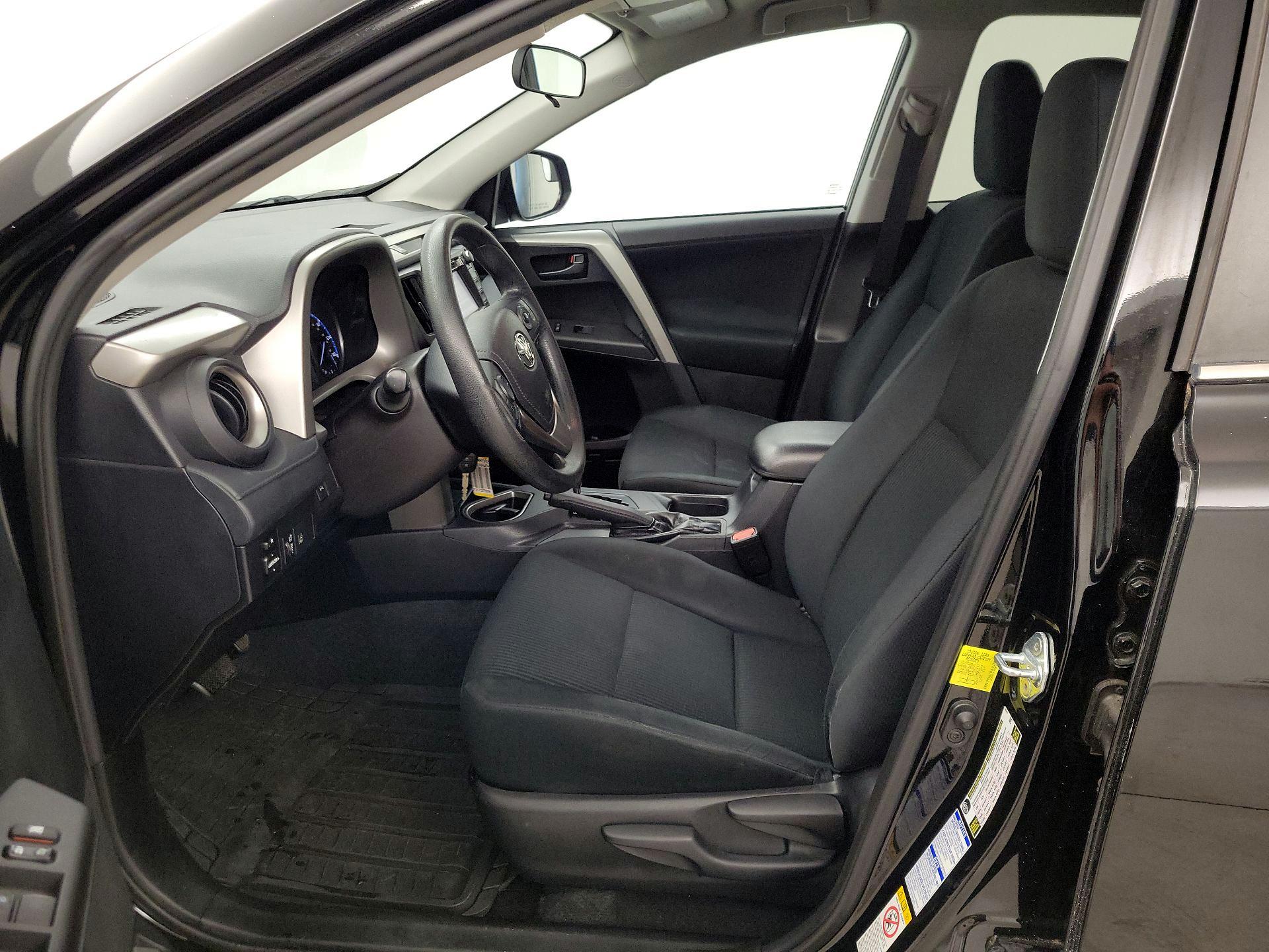 Thumbnail: 2017 Toyota RAV4 - 11