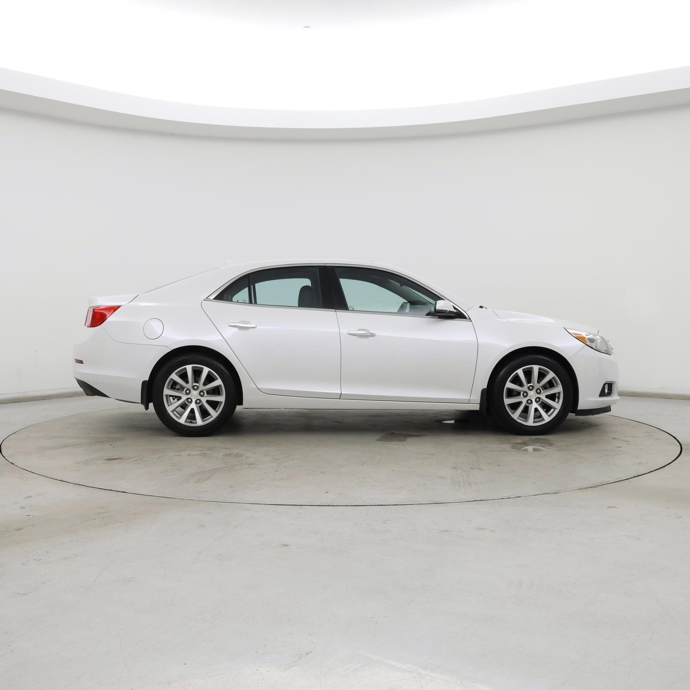 Thumbnail: 2016 Chevrolet Malibu - 7