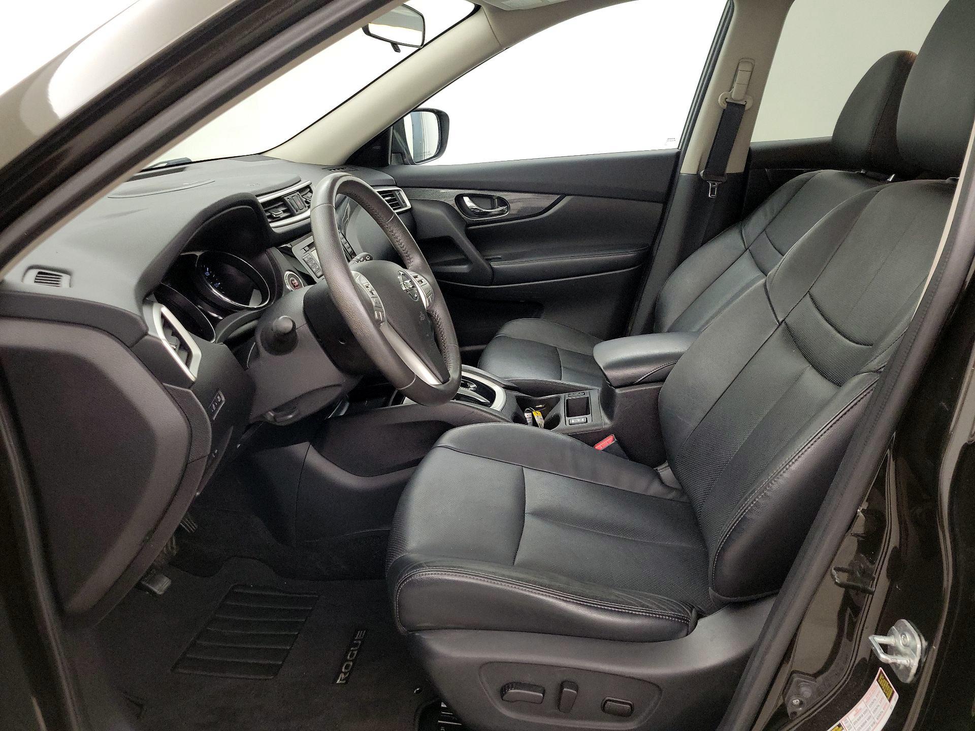 Thumbnail: 2015 Nissan Rogue - 11
